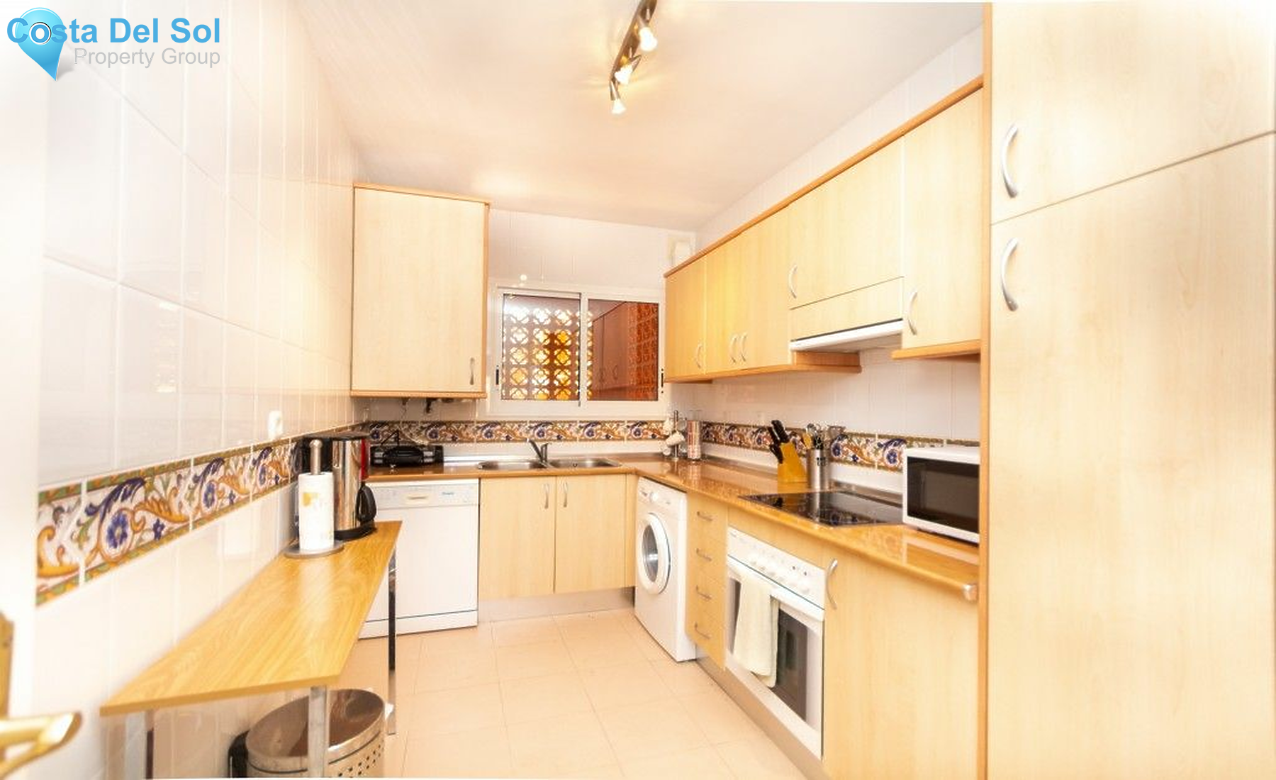 Middle Floor Apartment in Marbella-1134061