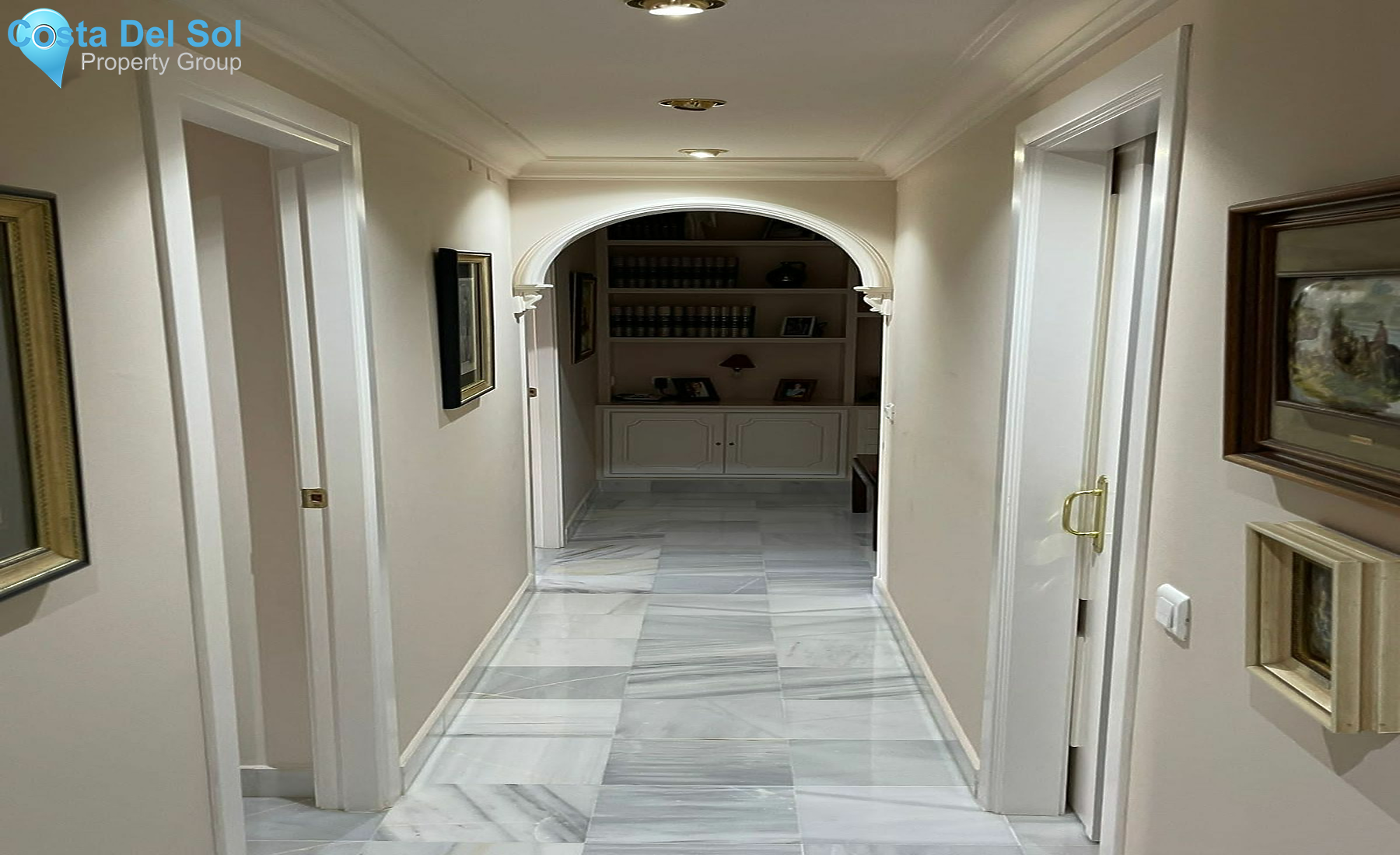 Middle Floor Apartment in Marbella-1140310