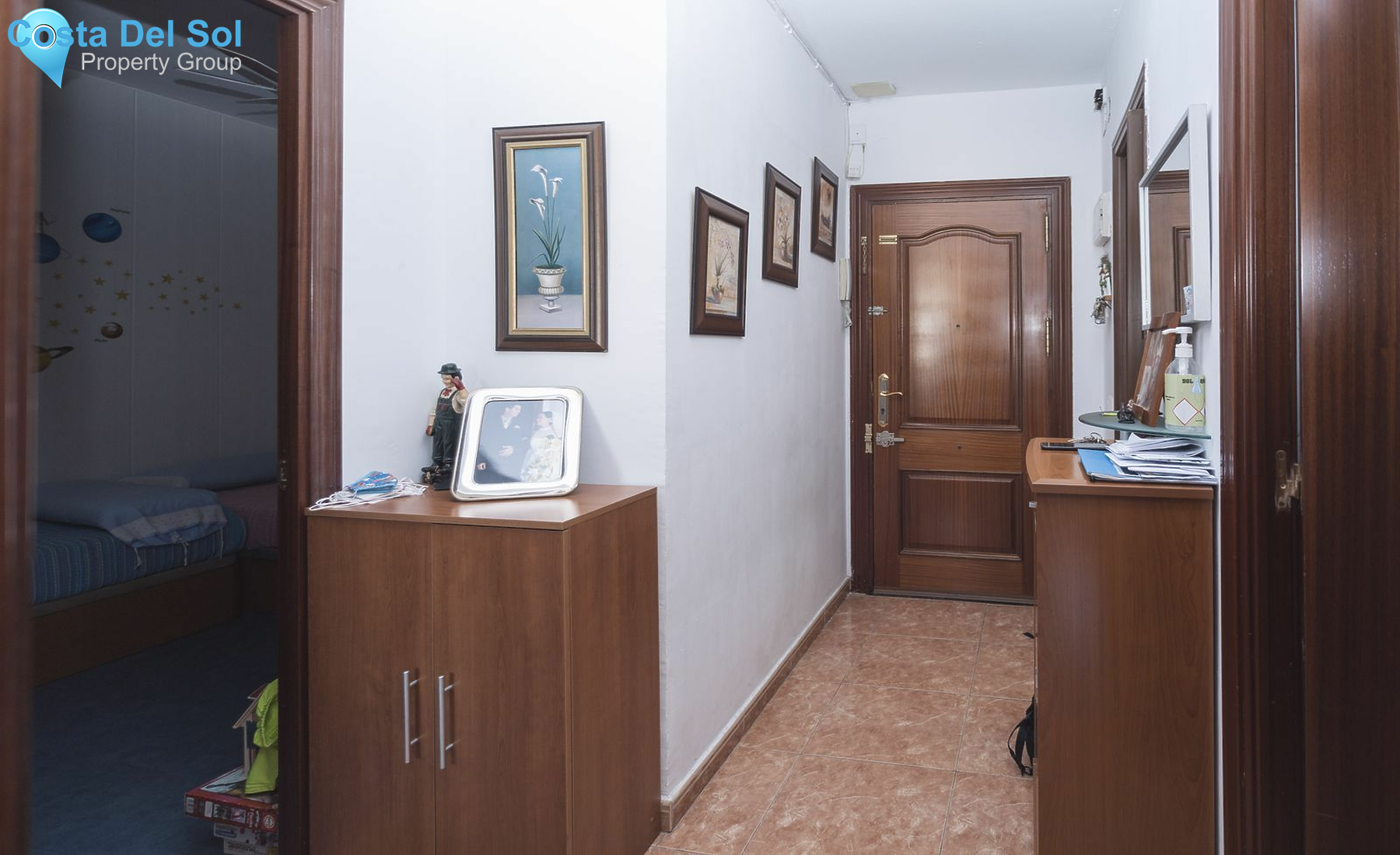 Middle Floor Apartment in Marbella-1140593