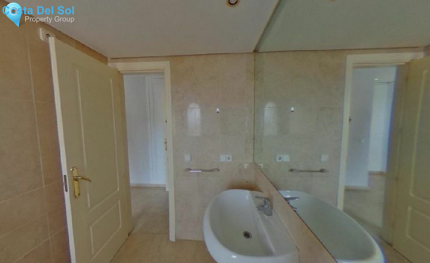 Middle Floor Apartment in Marbella-1141921