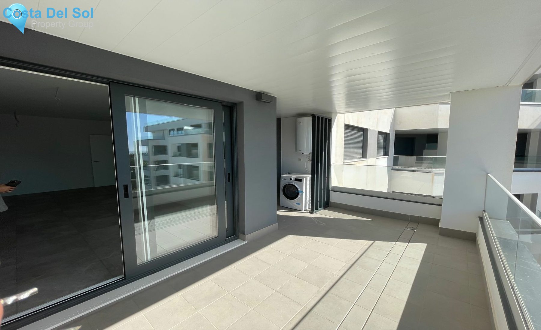 Middle Floor Apartment in Marbella-1151256