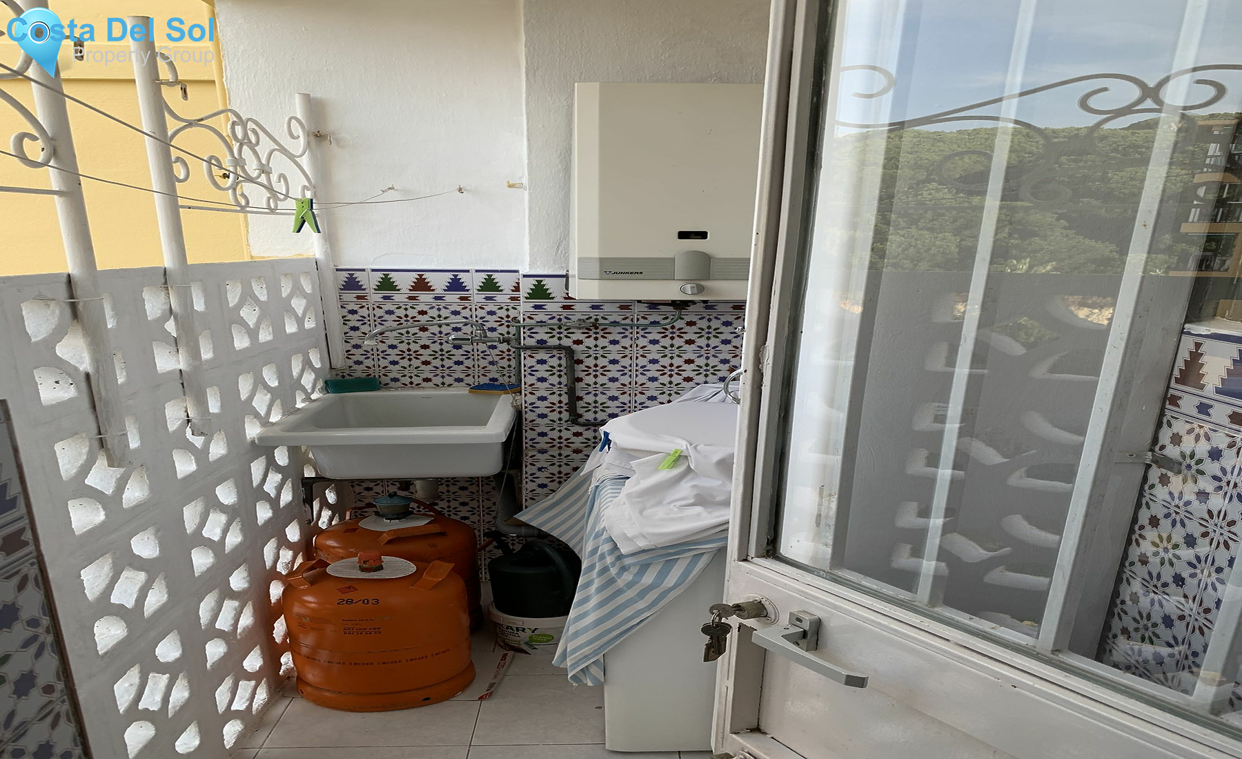 Middle Floor Apartment in Marbella-1163410