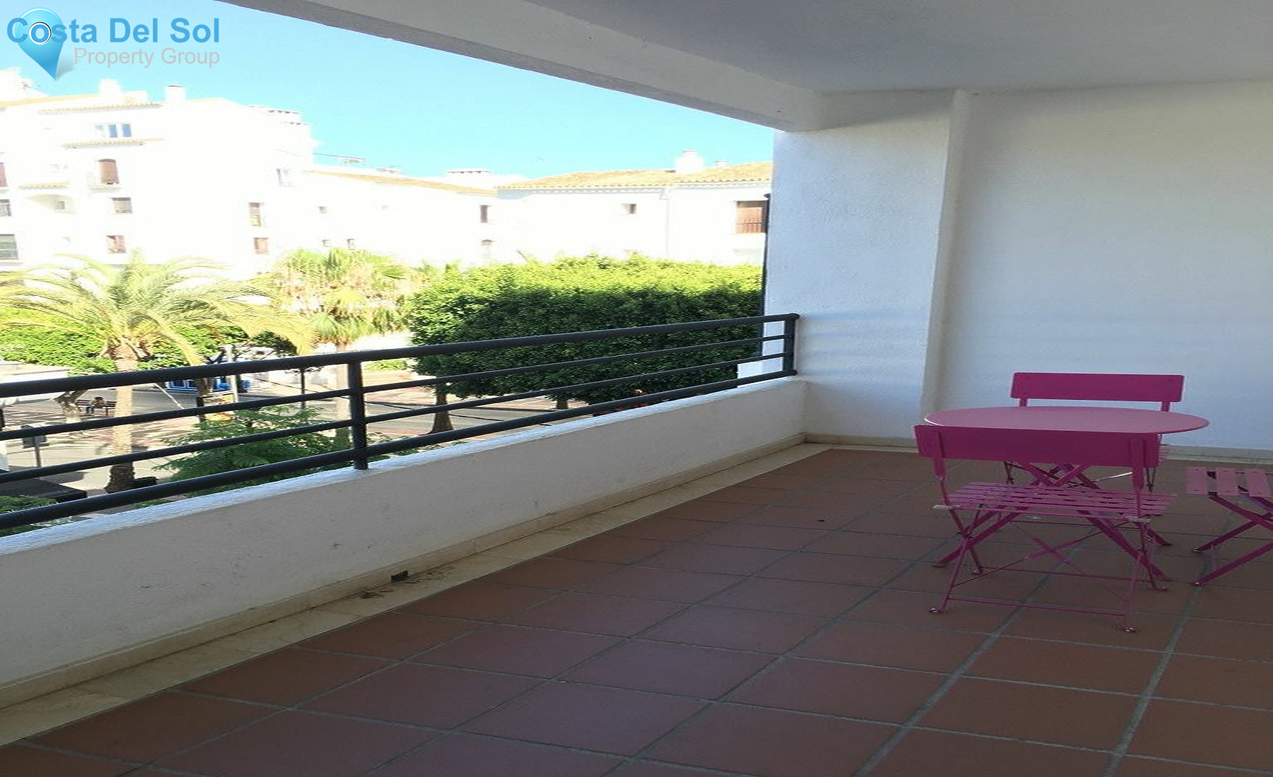 Middle Floor Apartment in Puerto Banús-1163699