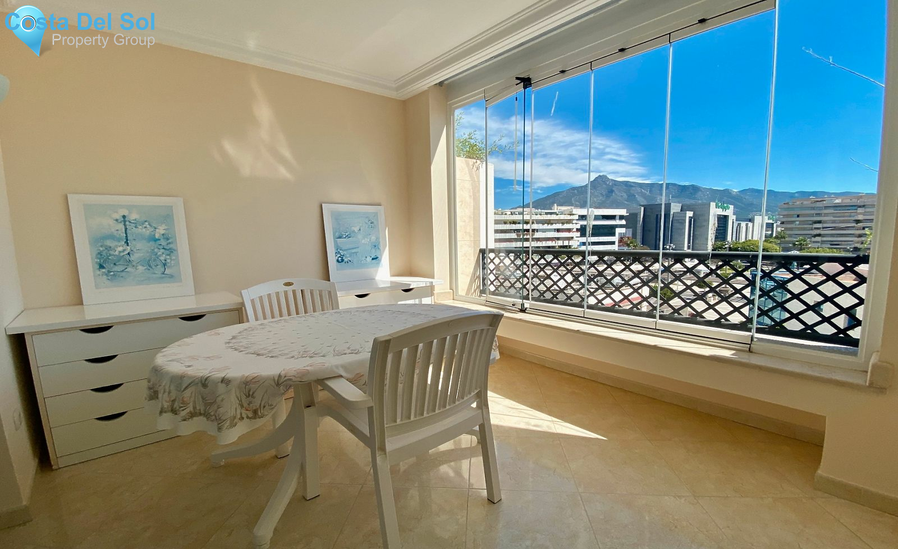 Middle Floor Apartment in Marbella-1166006