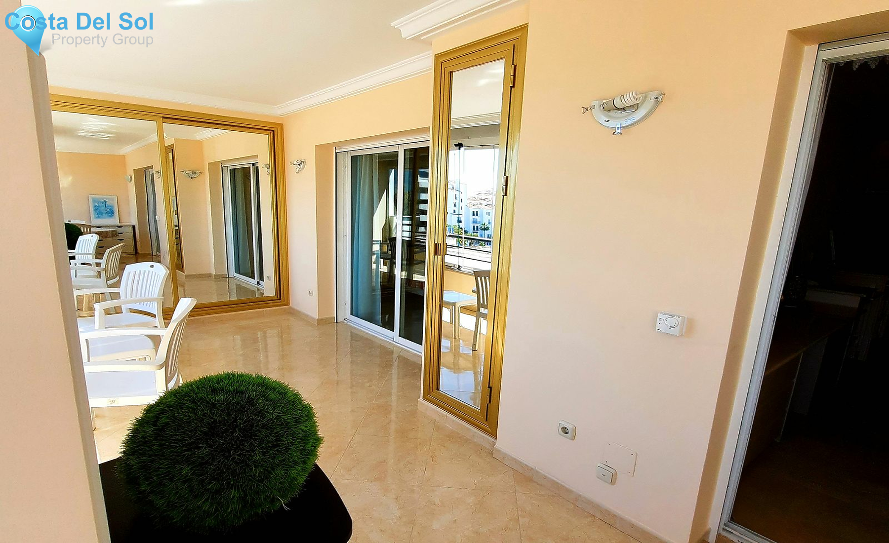Middle Floor Apartment in Marbella-1166007