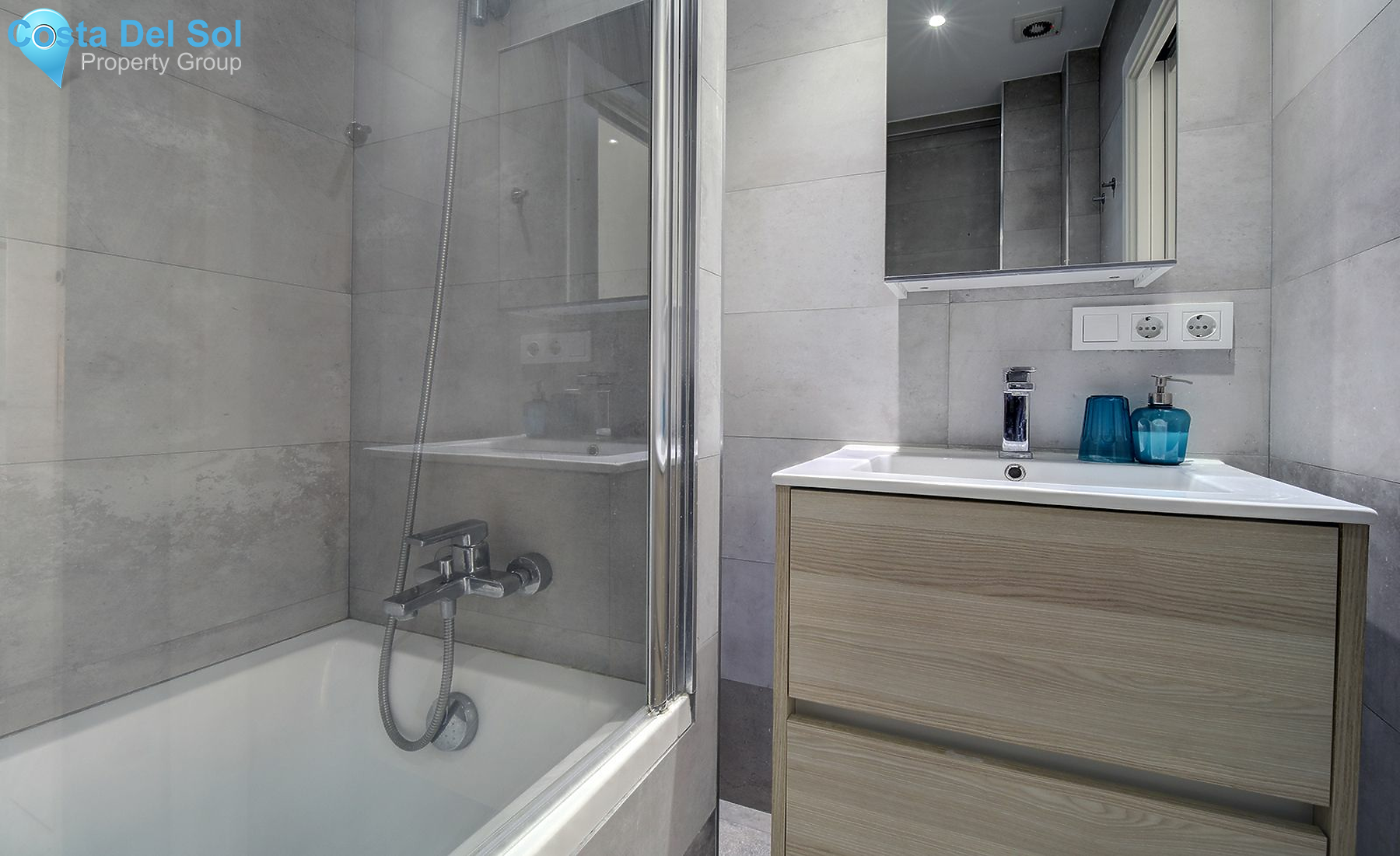 Middle Floor Apartment in Marbella-1180220