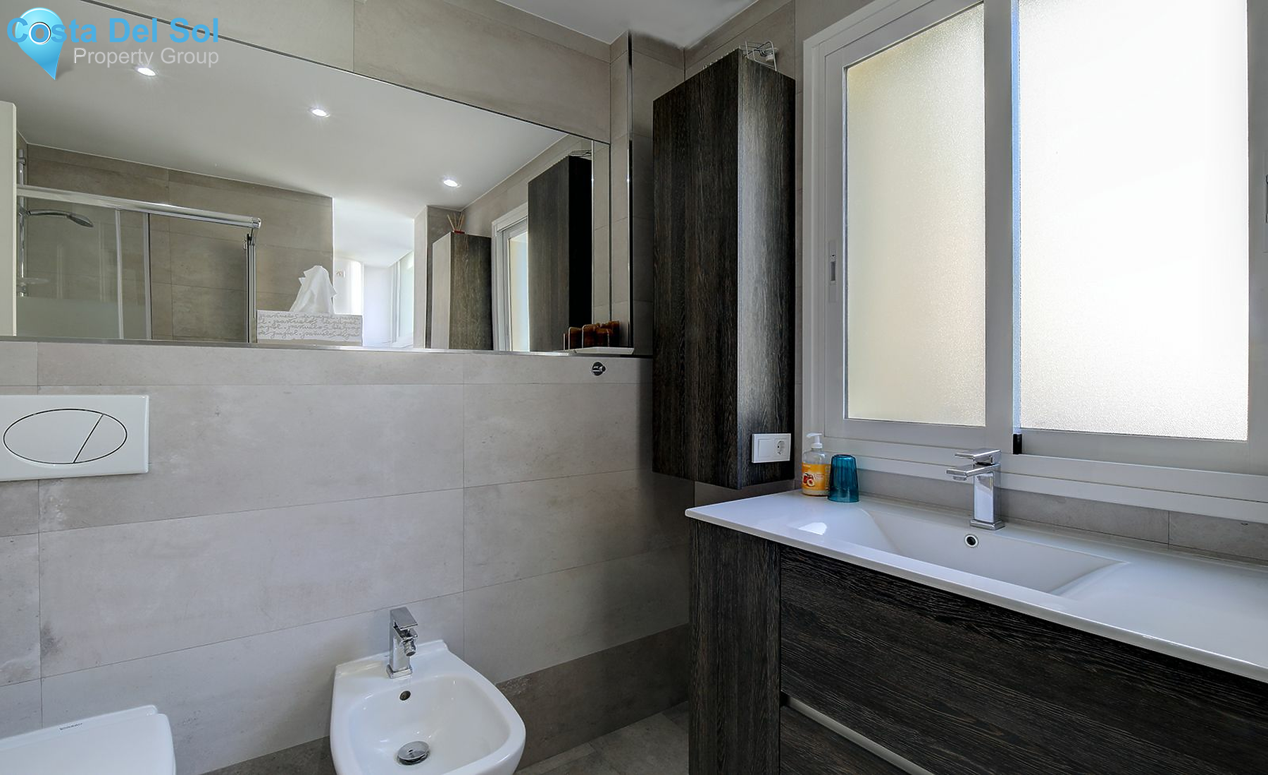 Middle Floor Apartment in Marbella-1180221