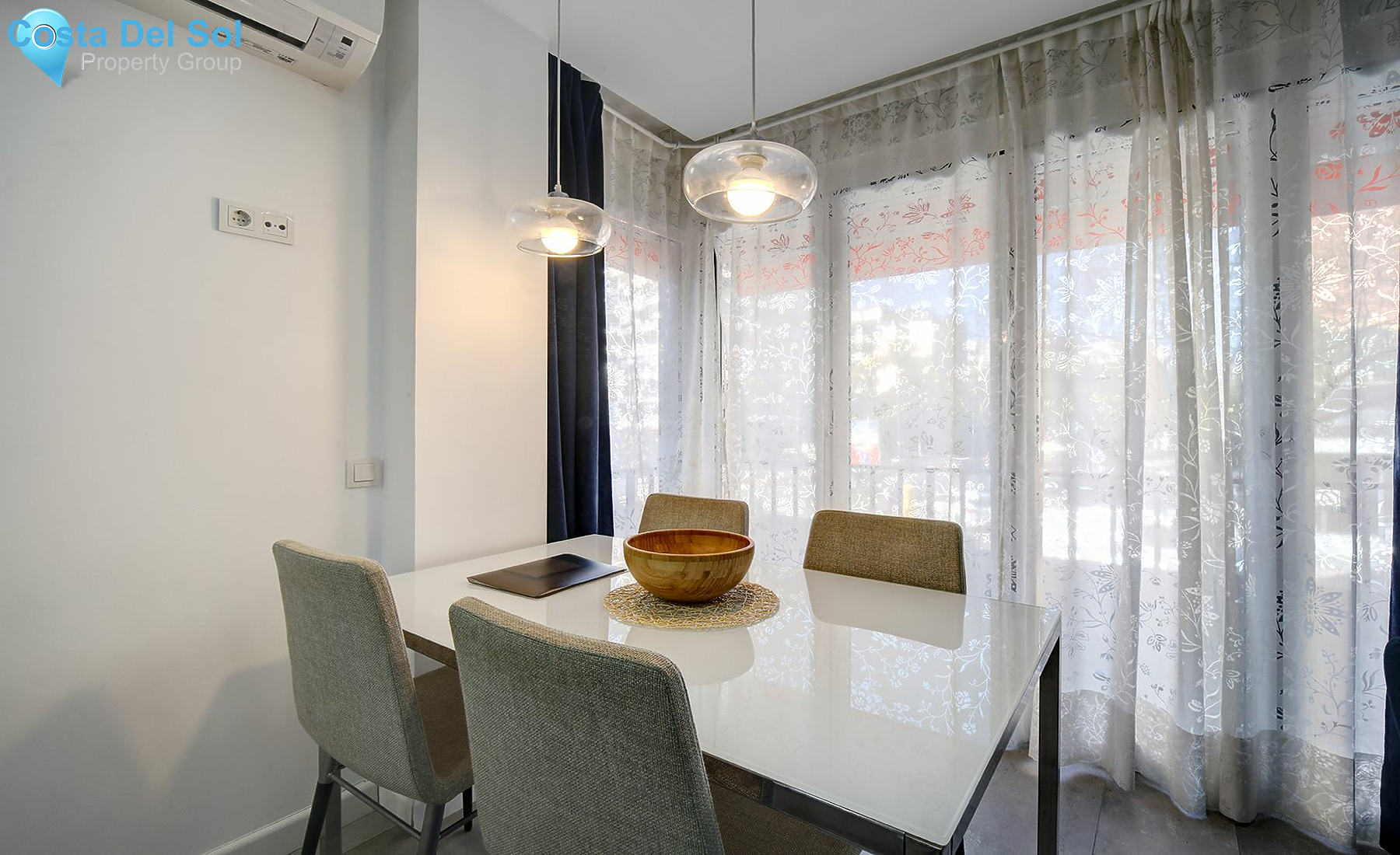Middle Floor Apartment in Marbella-1180224