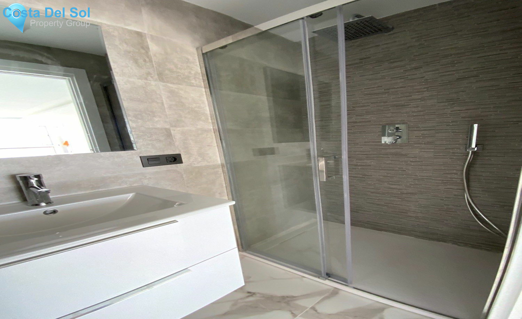 Middle Floor Apartment in Marbella-1192138