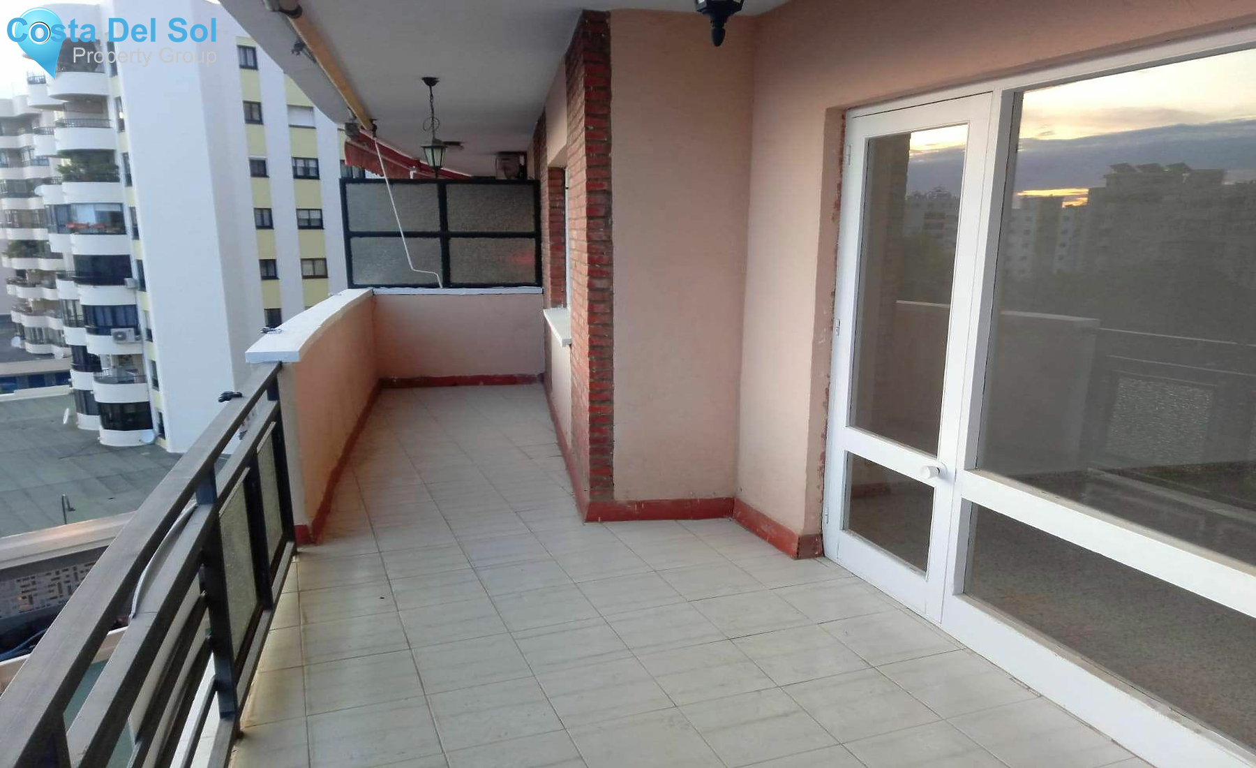 Middle Floor Apartment in Marbella-1215286