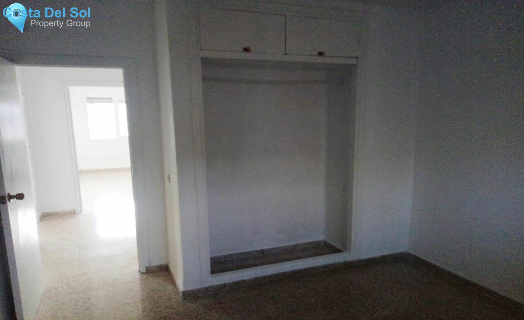 Middle Floor Apartment in Marbella-1215288