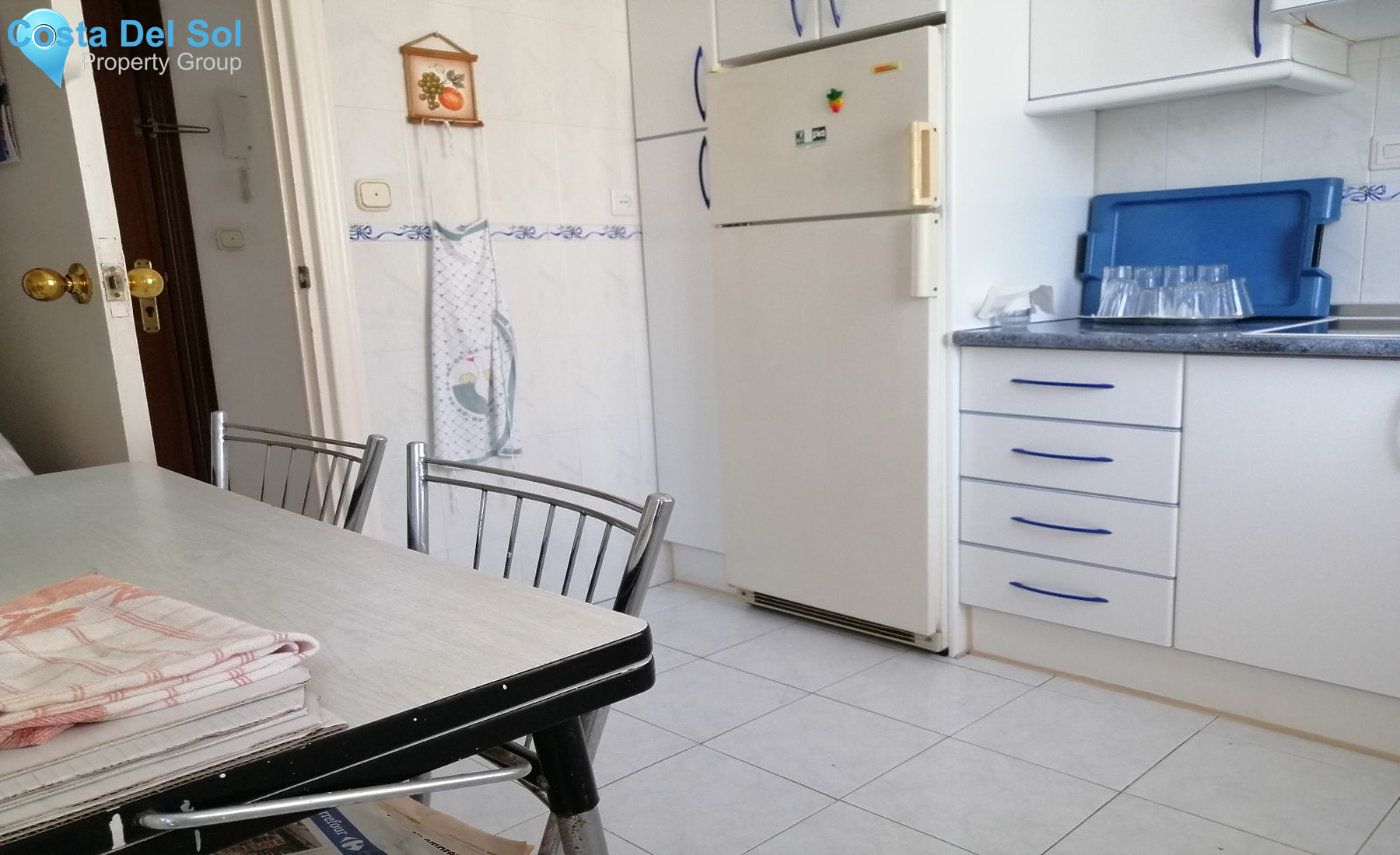 Middle Floor Apartment in Marbella-1216809