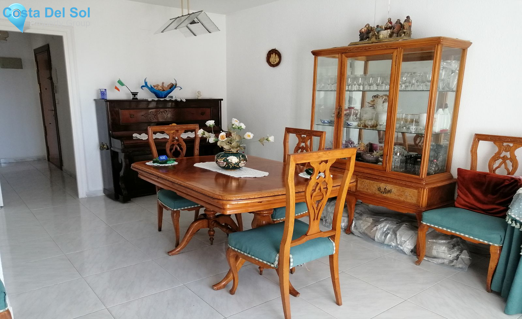 Middle Floor Apartment in Marbella-1216800