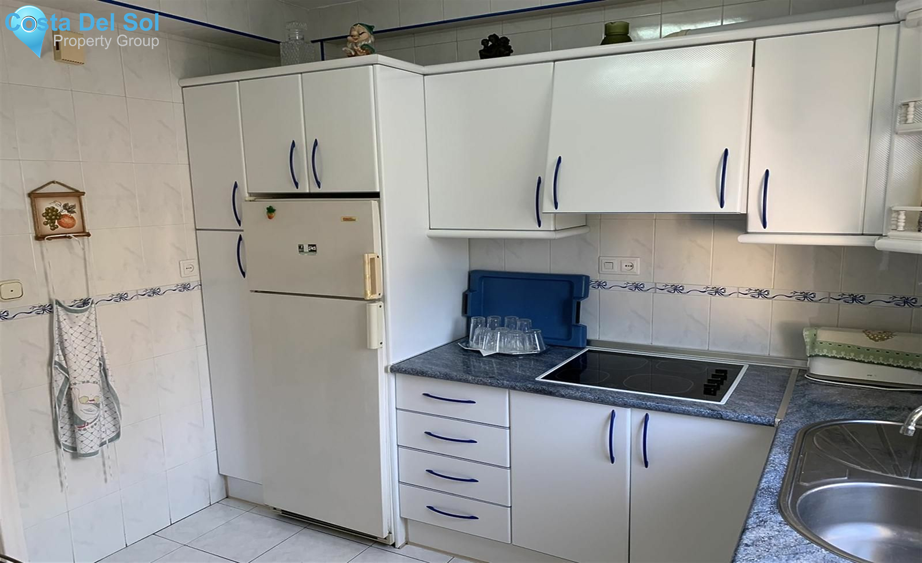 Middle Floor Apartment in Marbella-1216807