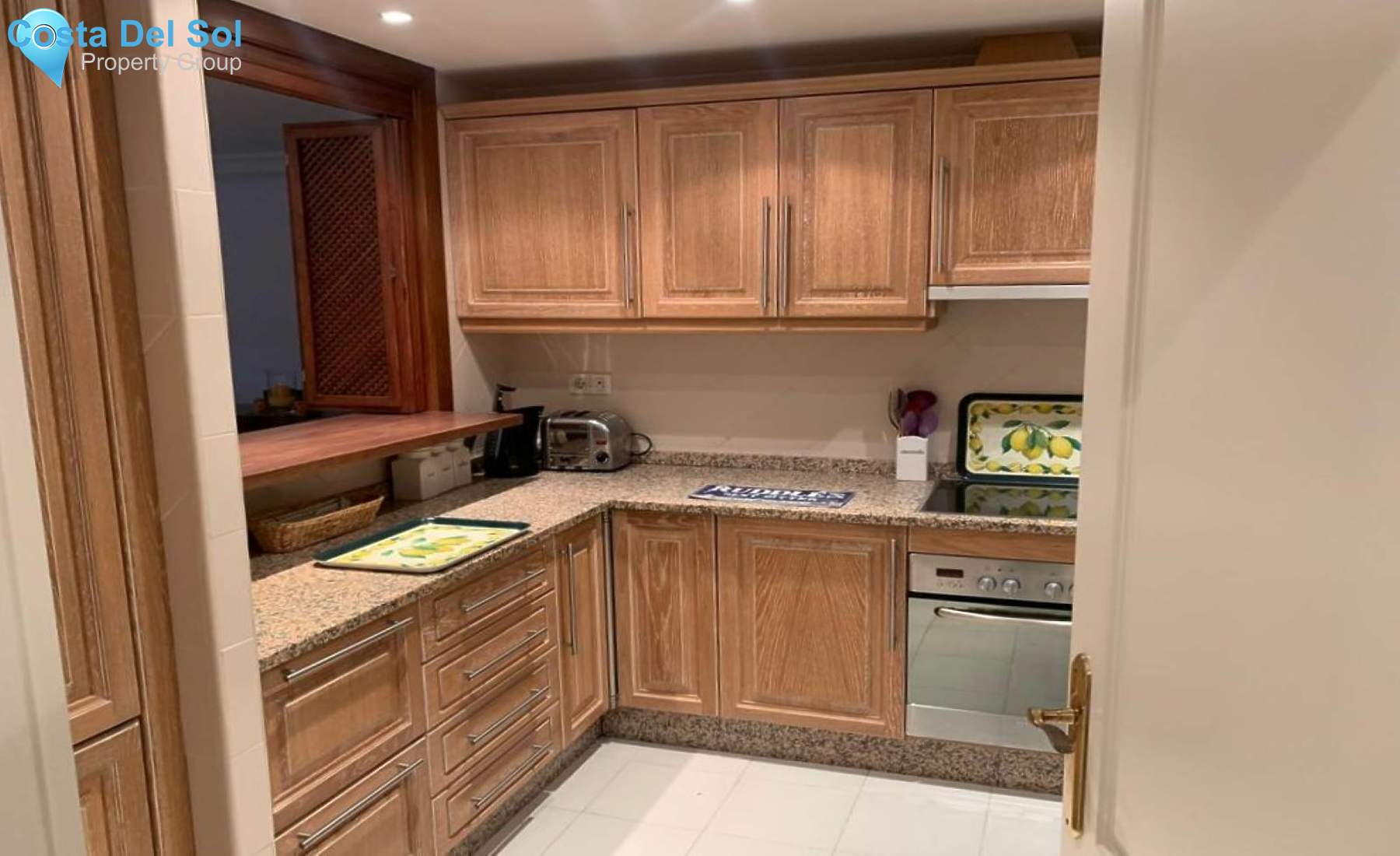 Middle Floor Apartment in Marbella-1224549