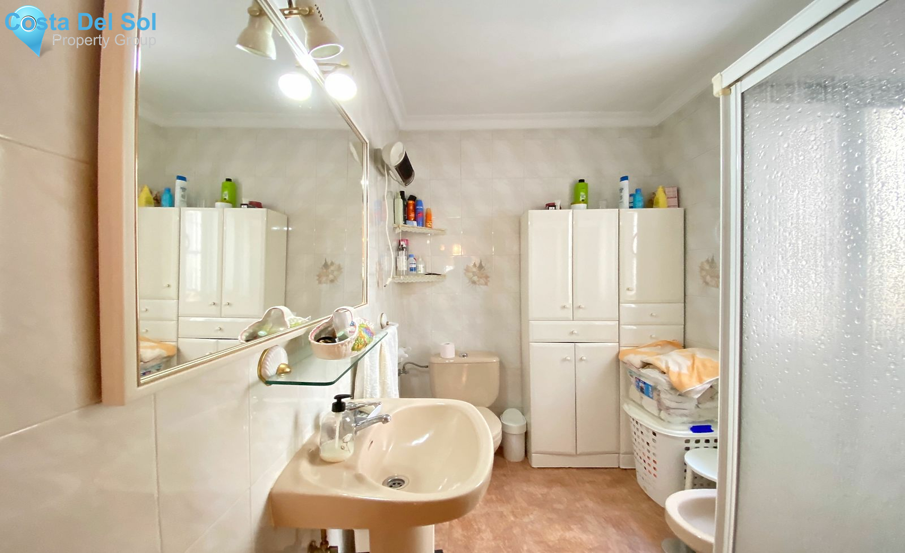 Middle Floor Apartment in Marbella-1389420