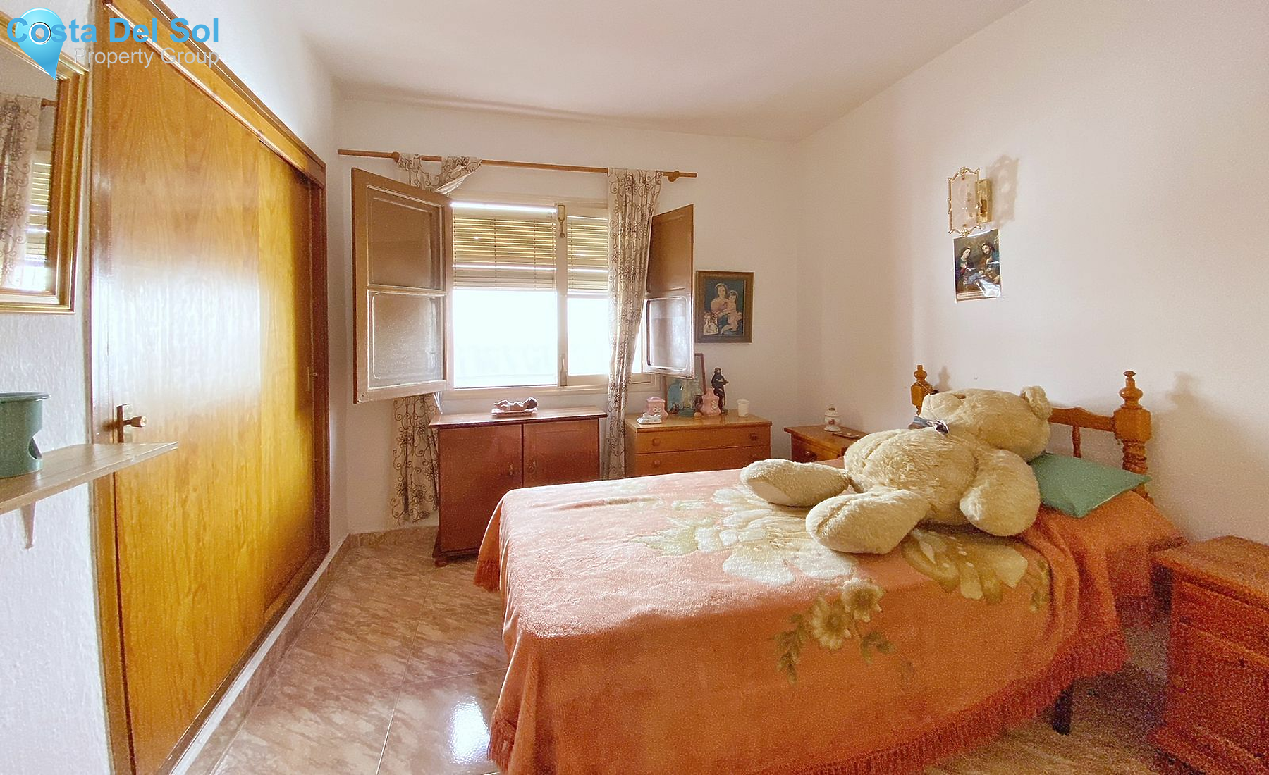 Middle Floor Apartment in Marbella-1389421