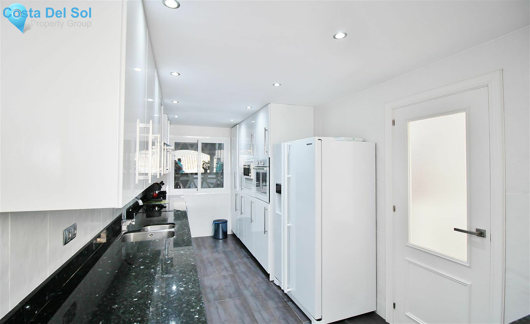 Middle Floor Apartment in Marbella-1389690