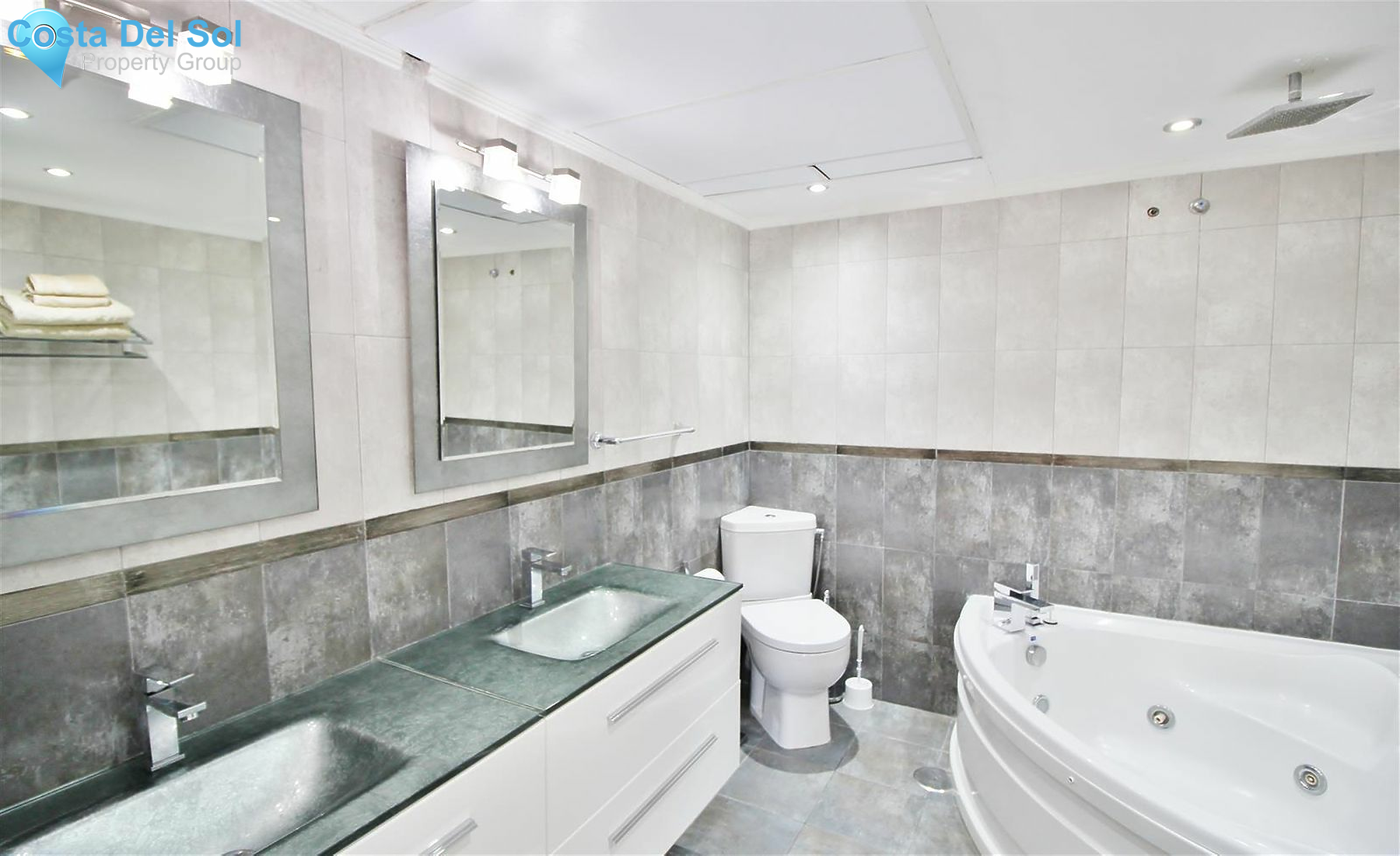 Middle Floor Apartment in Marbella-1389694