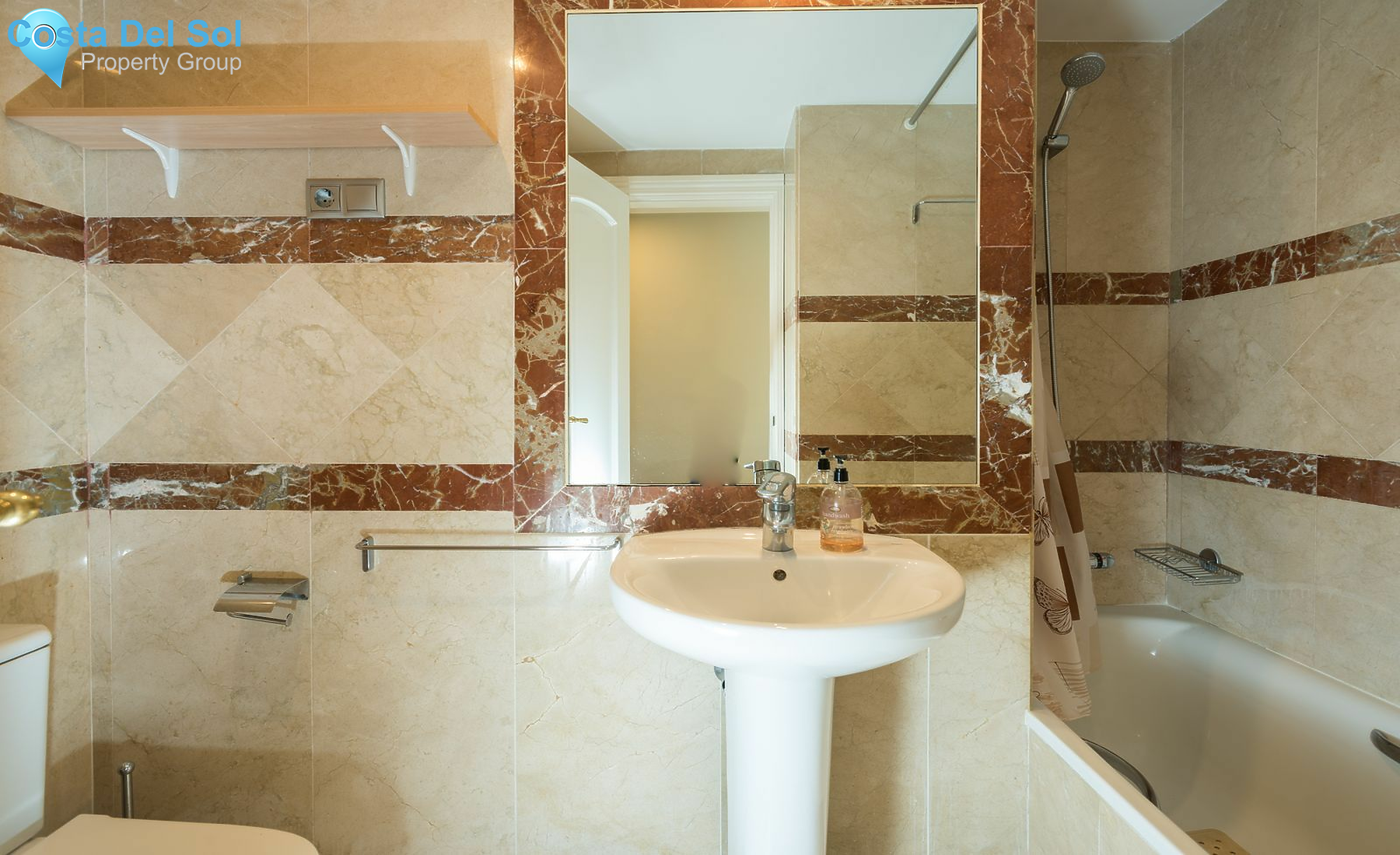 Middle Floor Apartment in Marbella-1392154