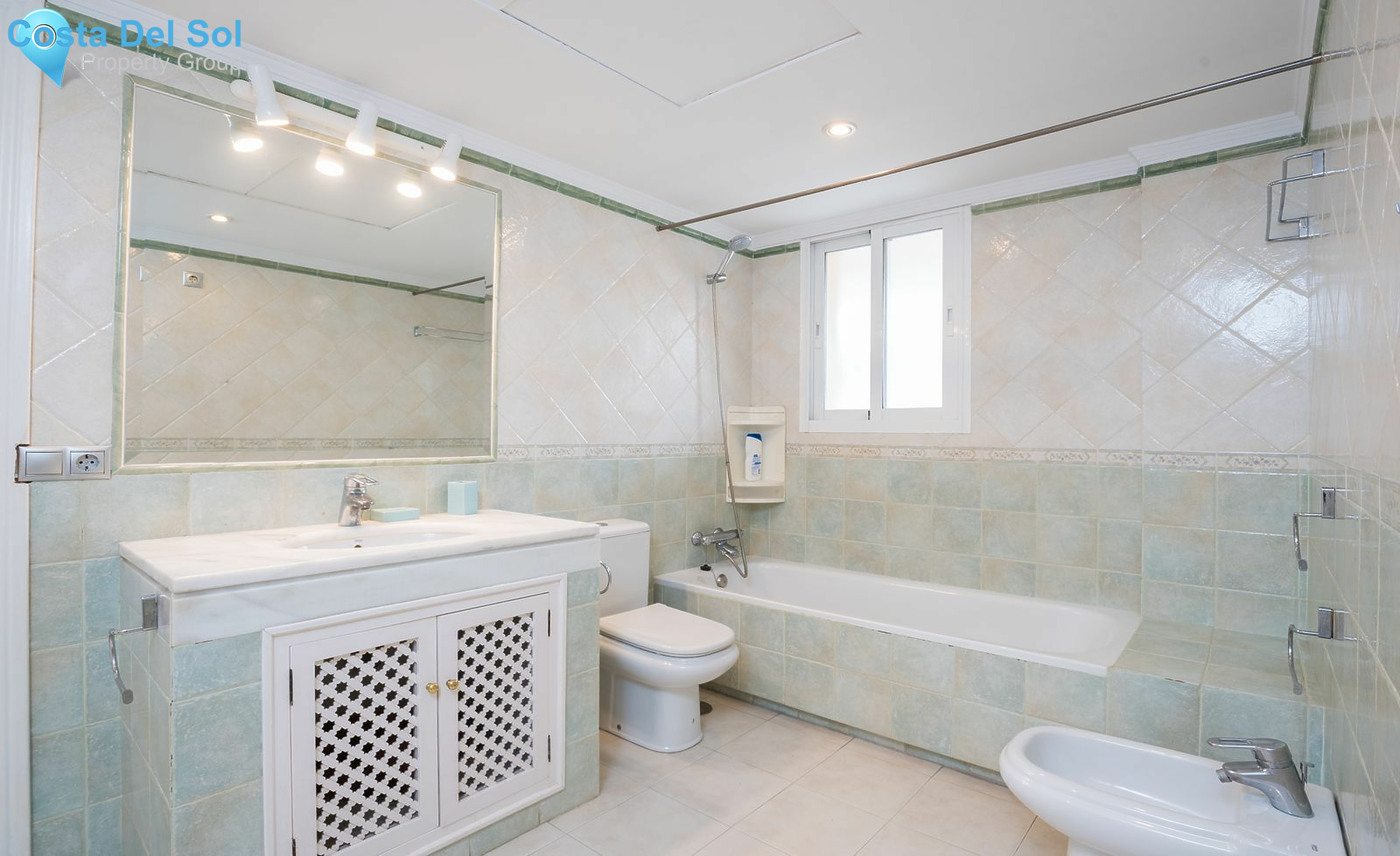 Middle Floor Apartment in Marbella-1392147