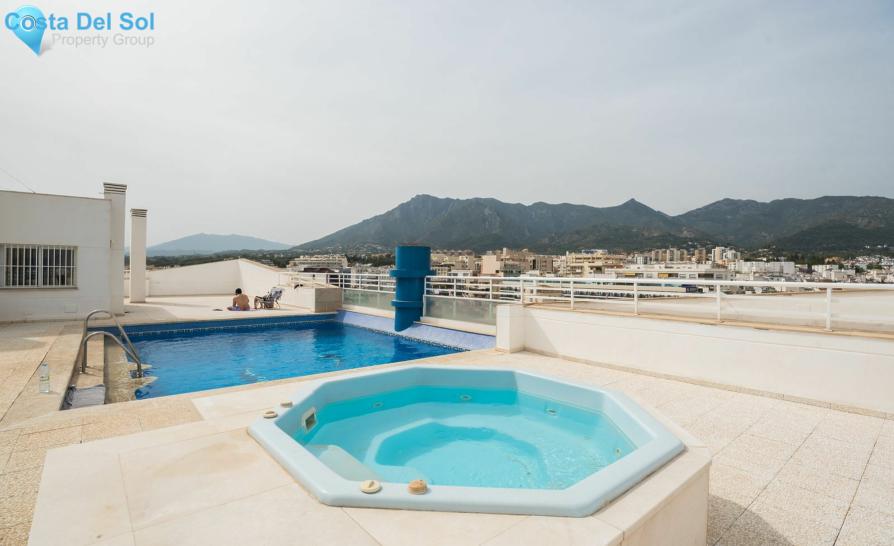 Middle Floor Apartment in Marbella-1392149
