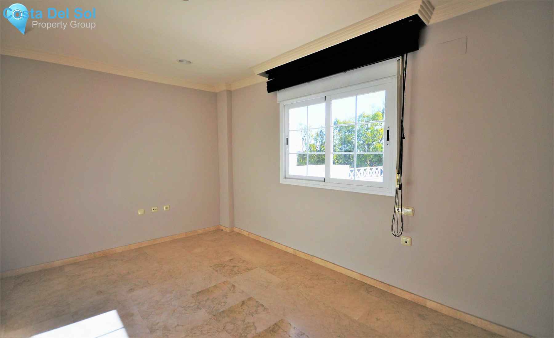 Middle Floor Apartment in Marbella-1418388