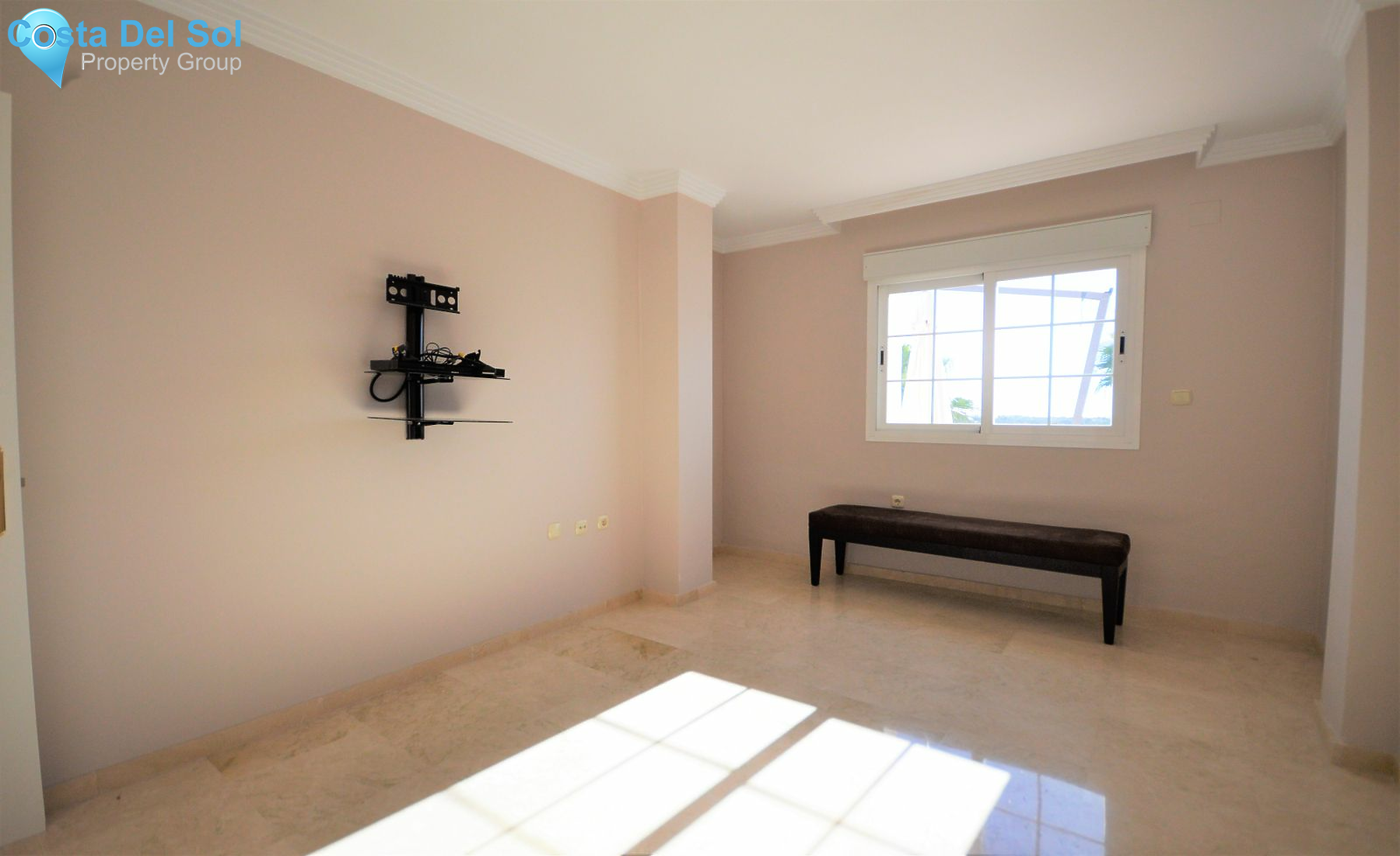 Middle Floor Apartment in Marbella-1418391