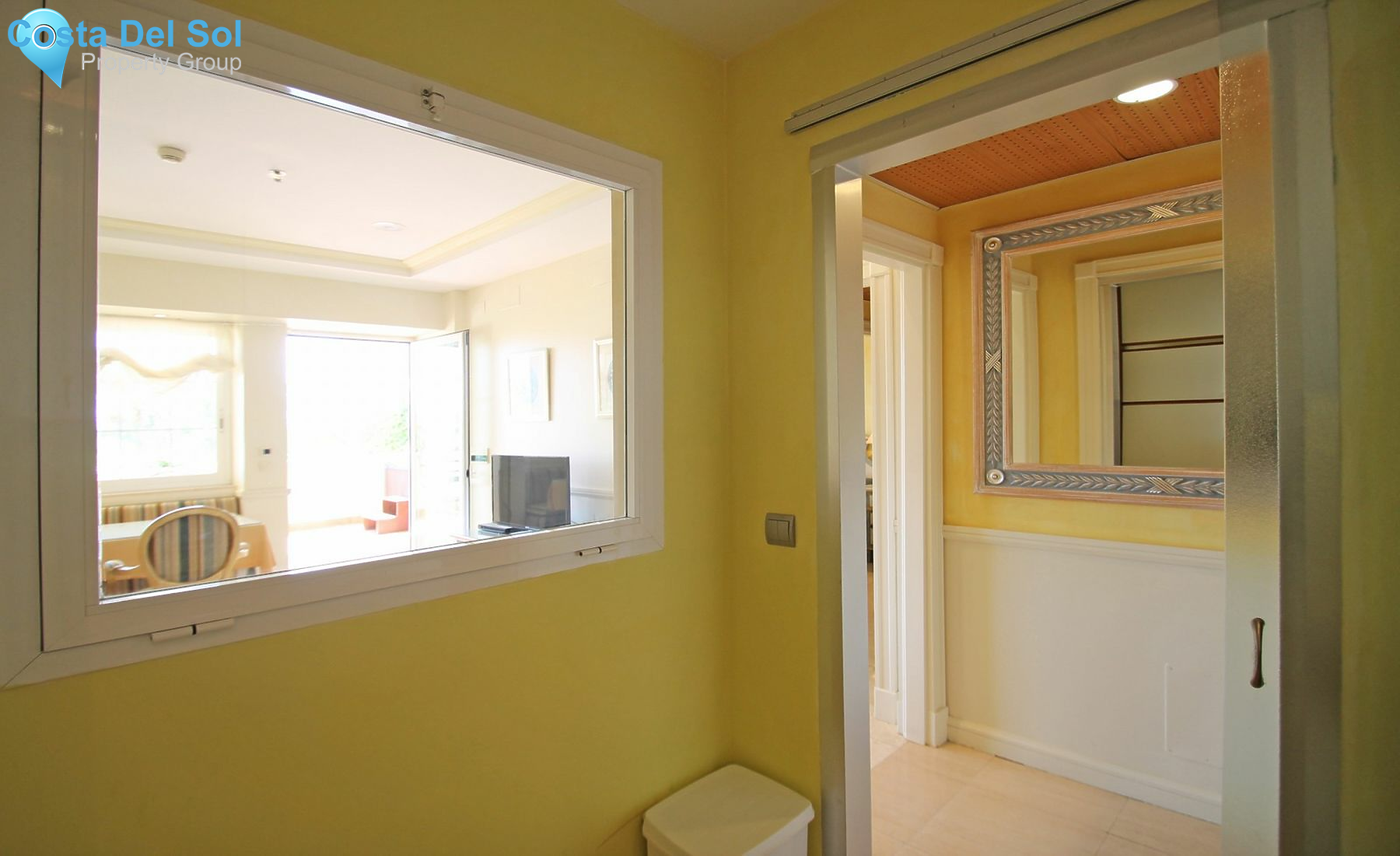 Middle Floor Apartment in The Golden Mile-1421939