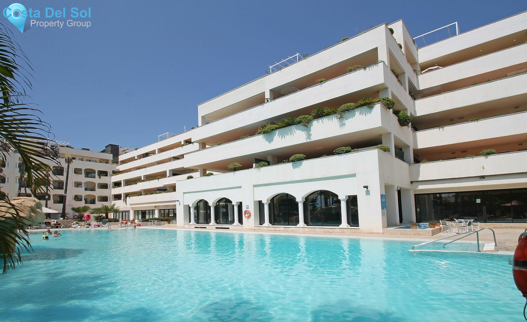 Middle Floor Apartment in The Golden Mile-1421947