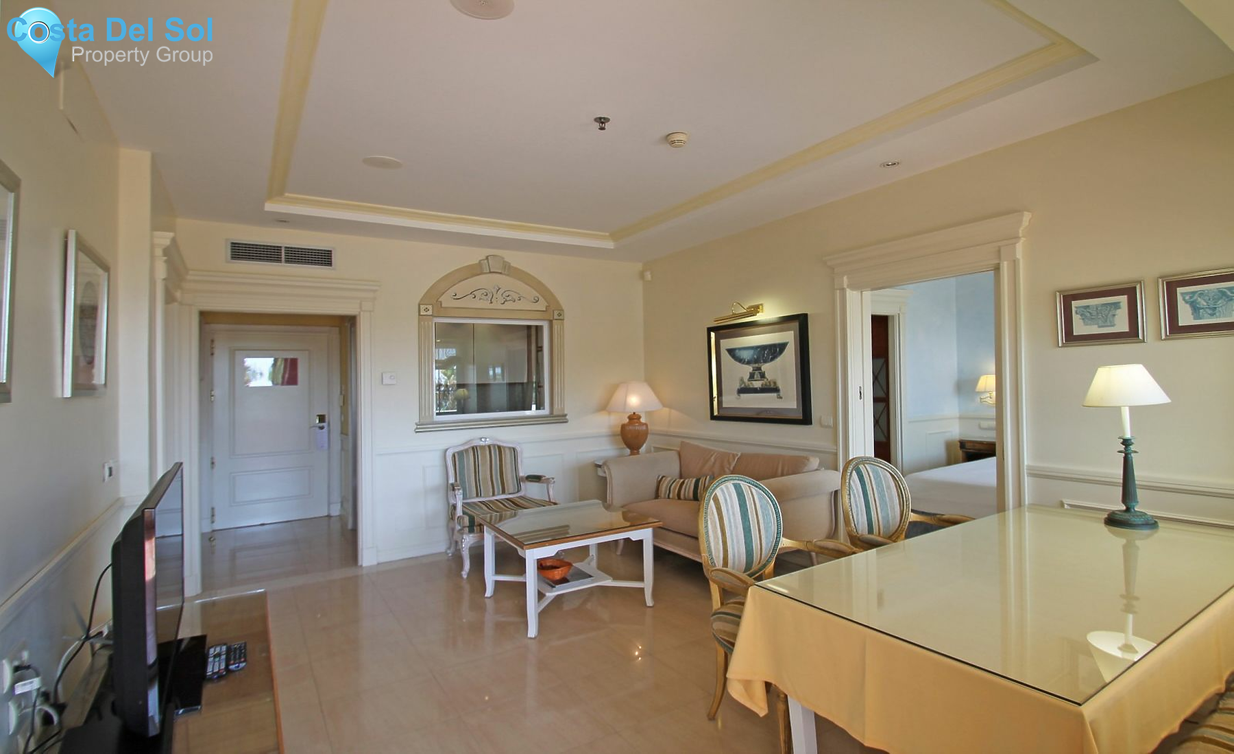 Middle Floor Apartment in The Golden Mile-1421931