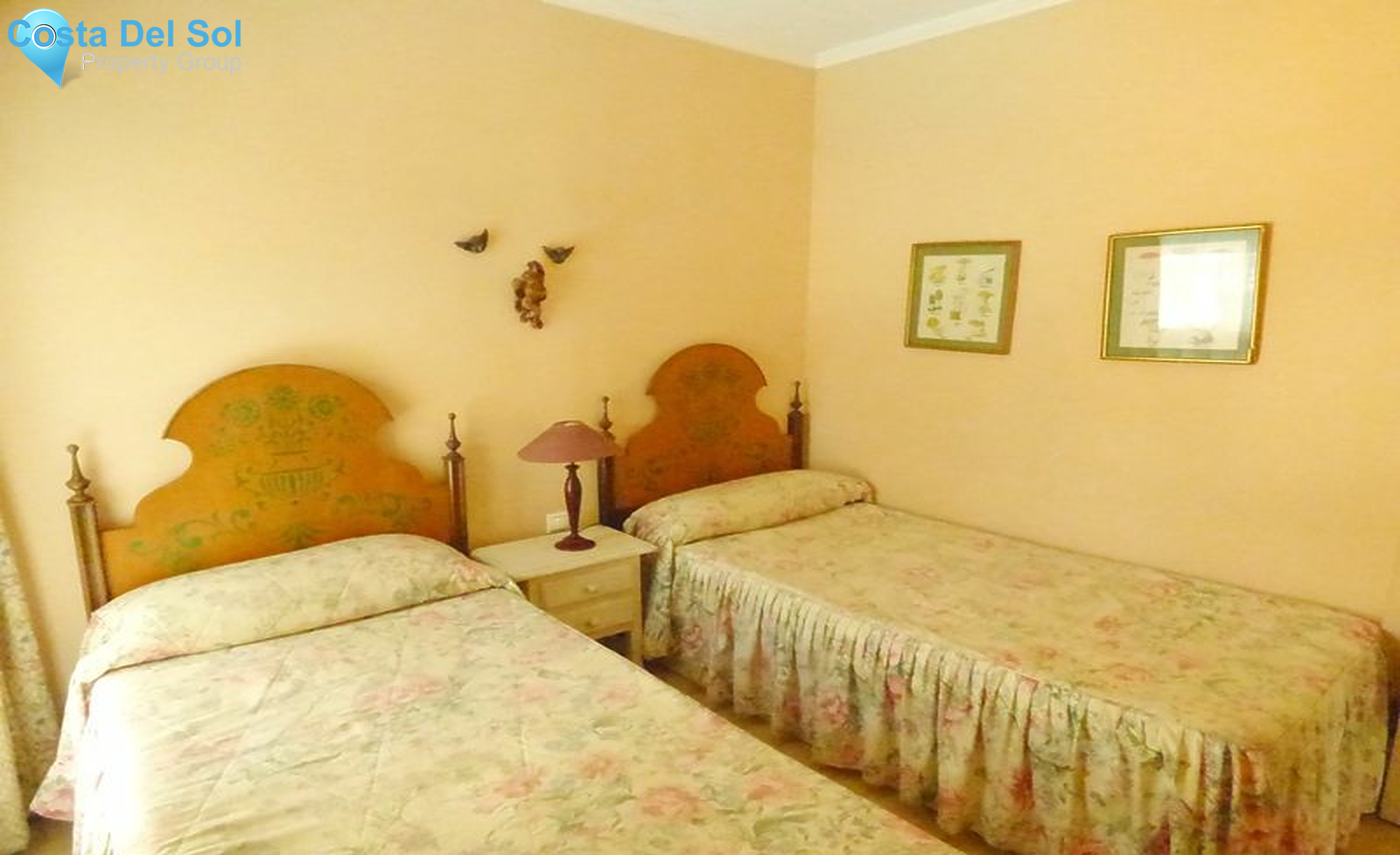 Middle Floor Apartment in Marbella-1432435
