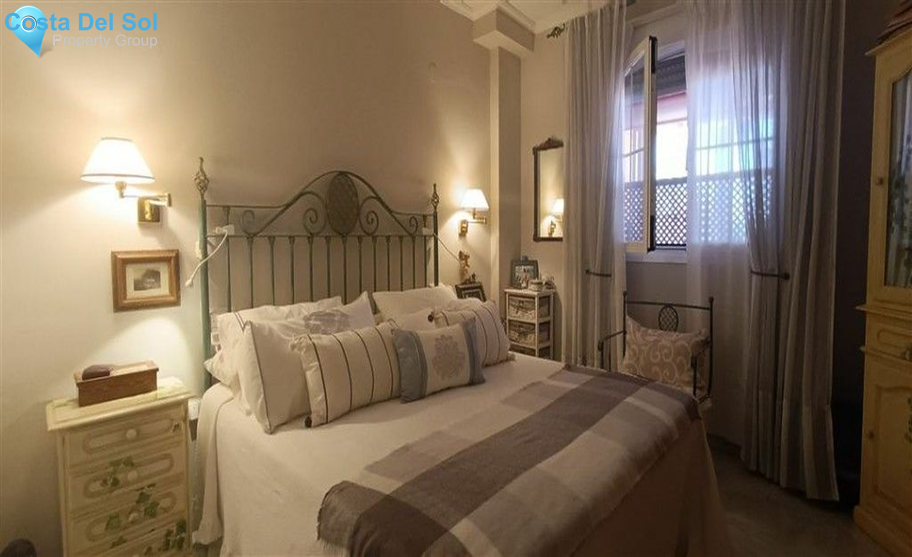Middle Floor Apartment in Marbella-1443655
