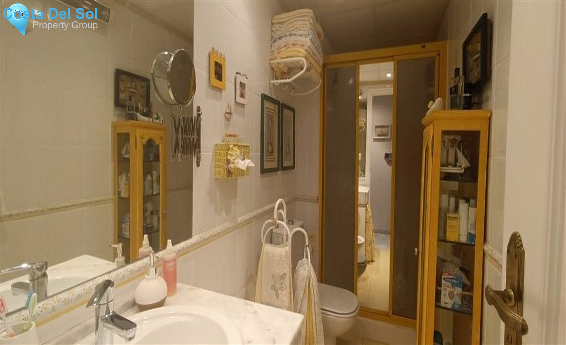 Middle Floor Apartment in Marbella-1443657