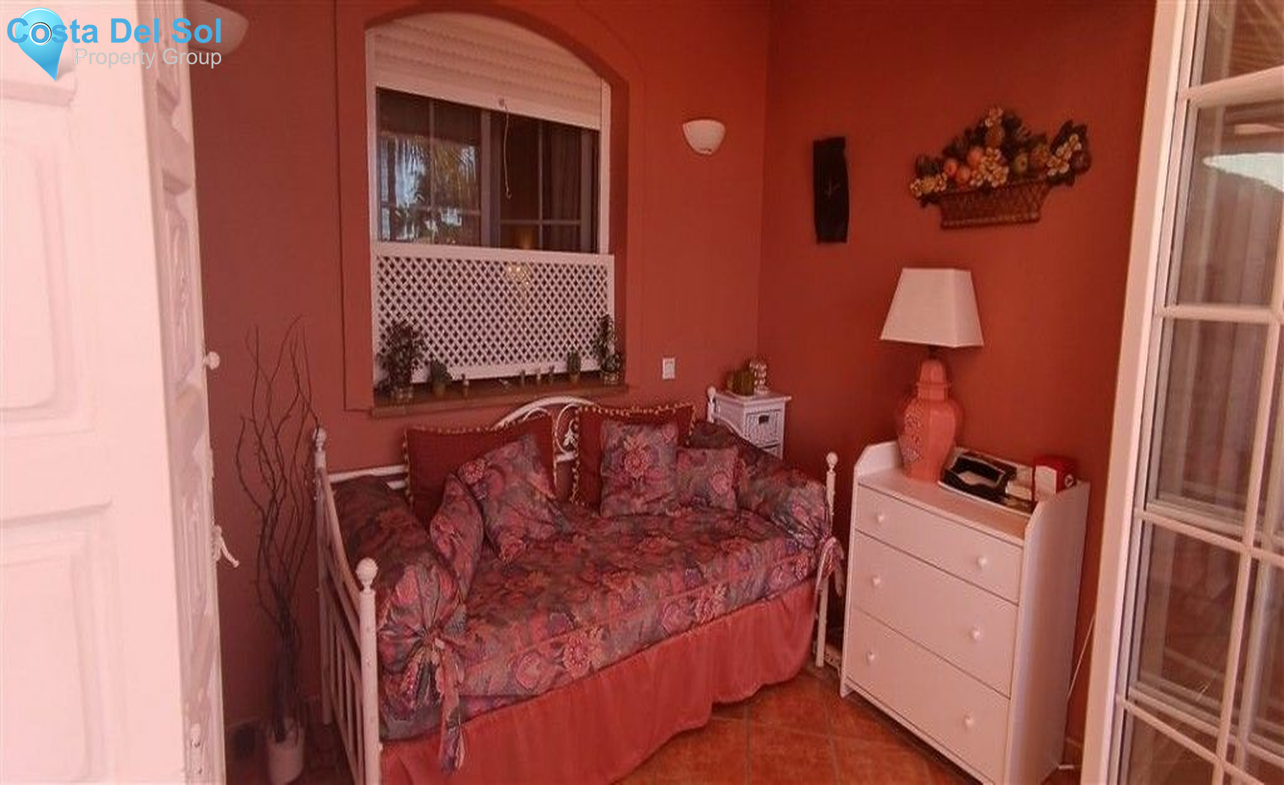 Middle Floor Apartment in Marbella-1443660