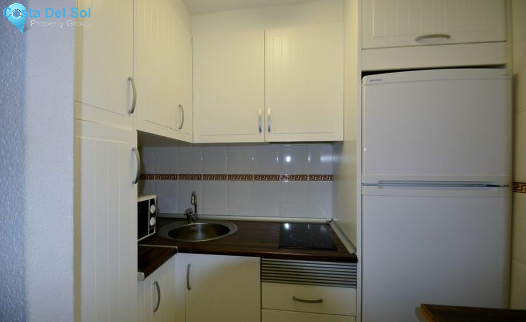 Middle Floor Apartment in Marbella-1447177