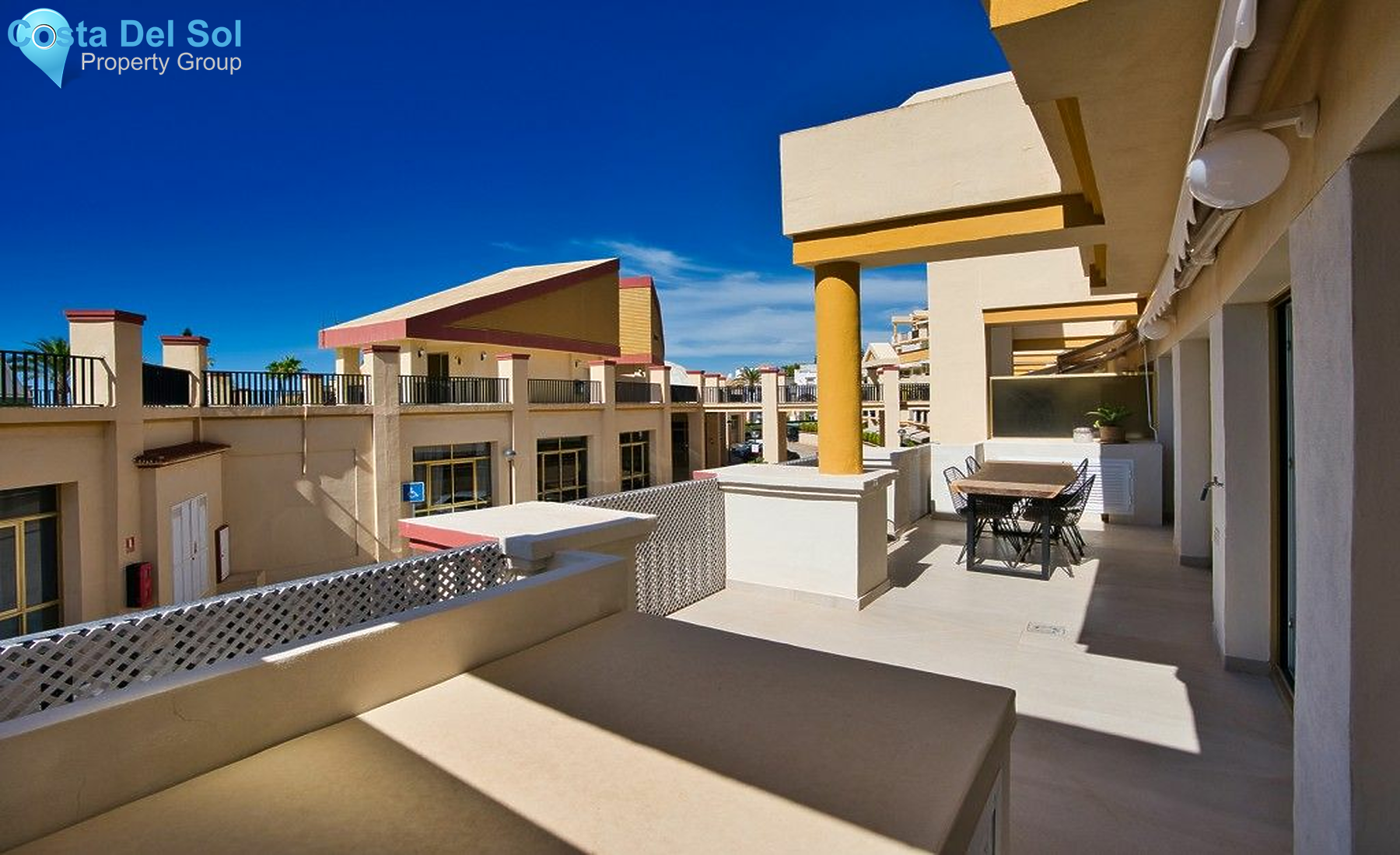 Middle Floor Apartment in Marbella-1450159