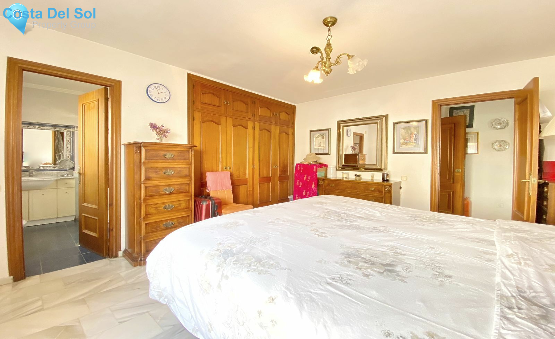 Middle Floor Apartment in Marbella-1463895
