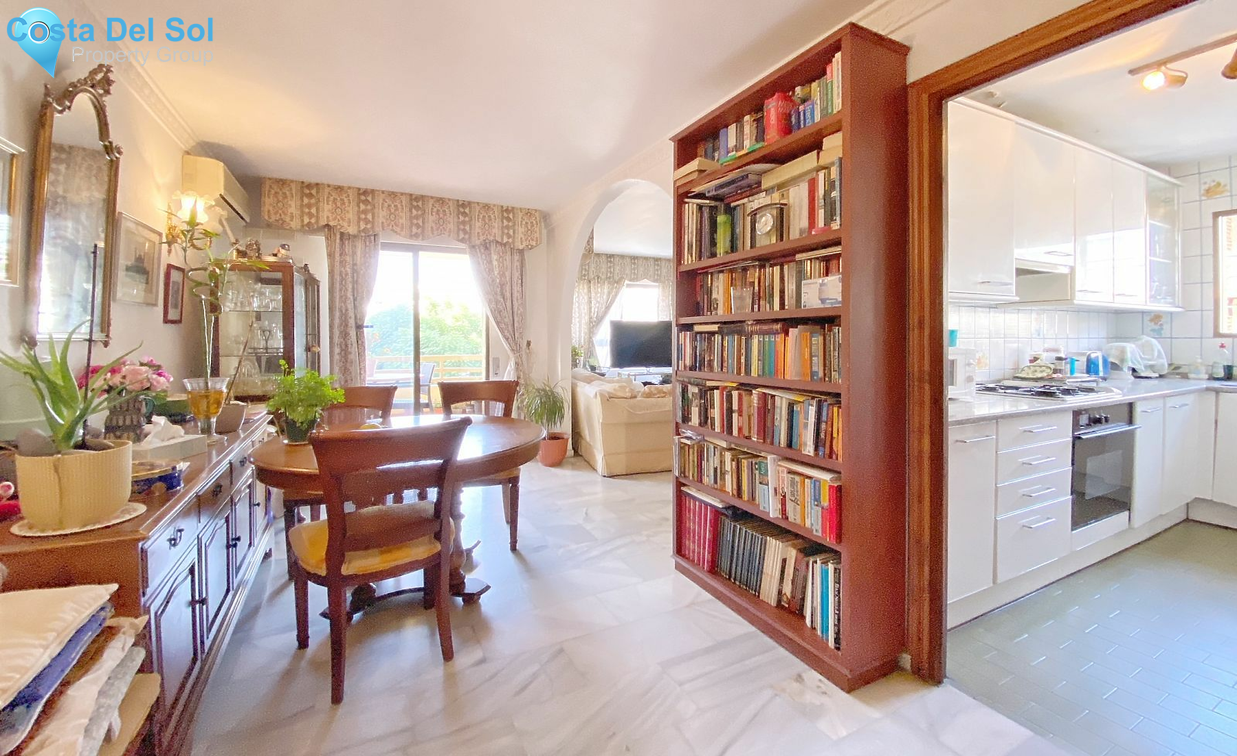 Middle Floor Apartment in Marbella-1463888