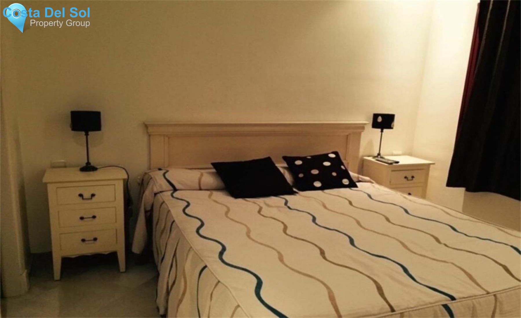 Middle Floor Apartment in Marbella-1482093