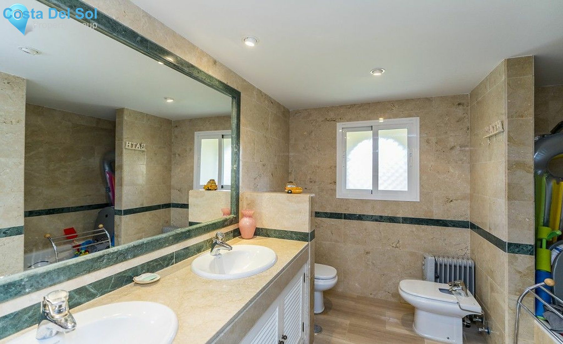 Middle Floor Apartment in Marbella-1482201