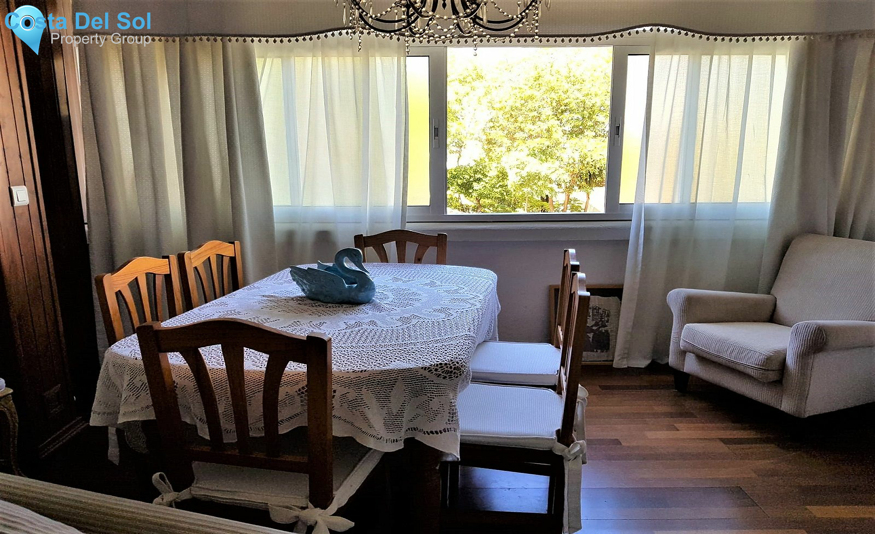 Middle Floor Apartment in Marbella-1486581