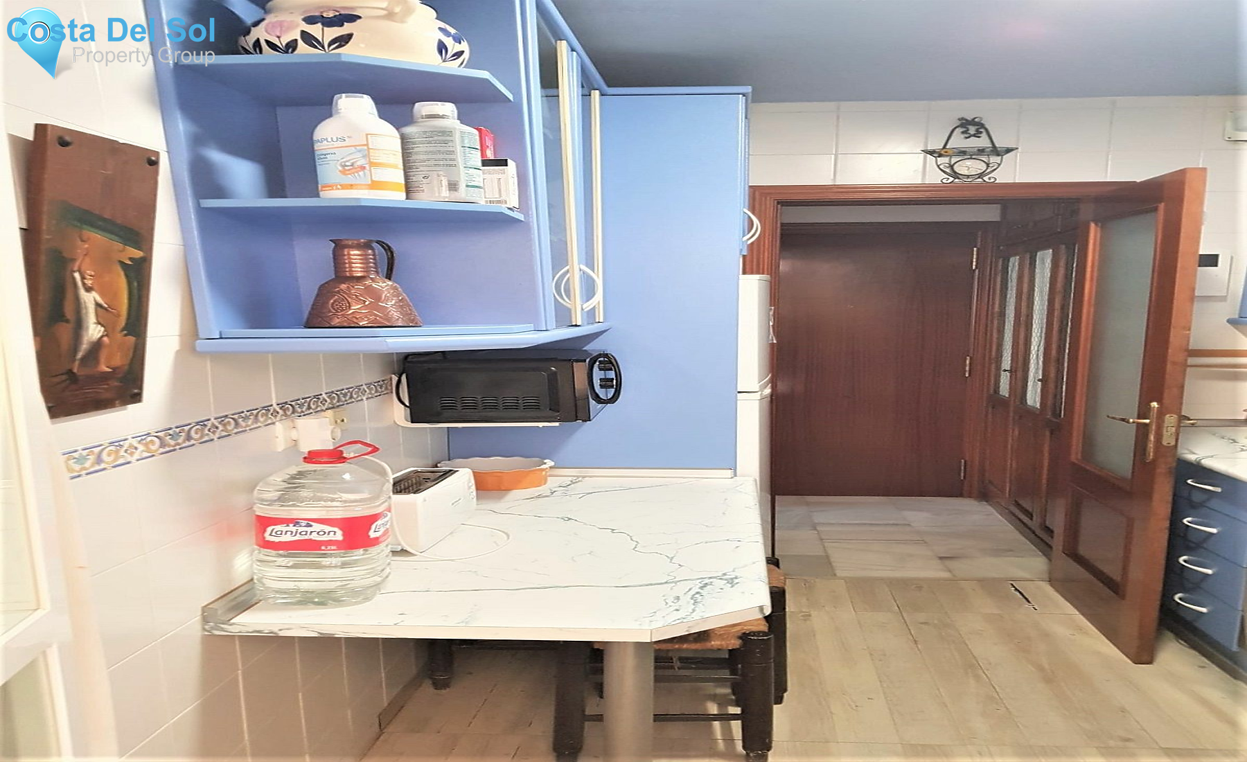 Middle Floor Apartment in Marbella-1486583
