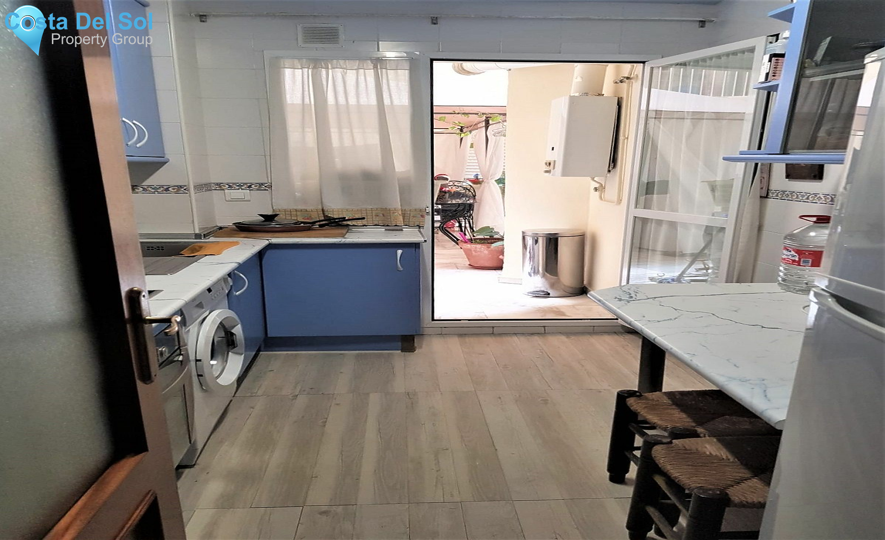 Middle Floor Apartment in Marbella-1486584
