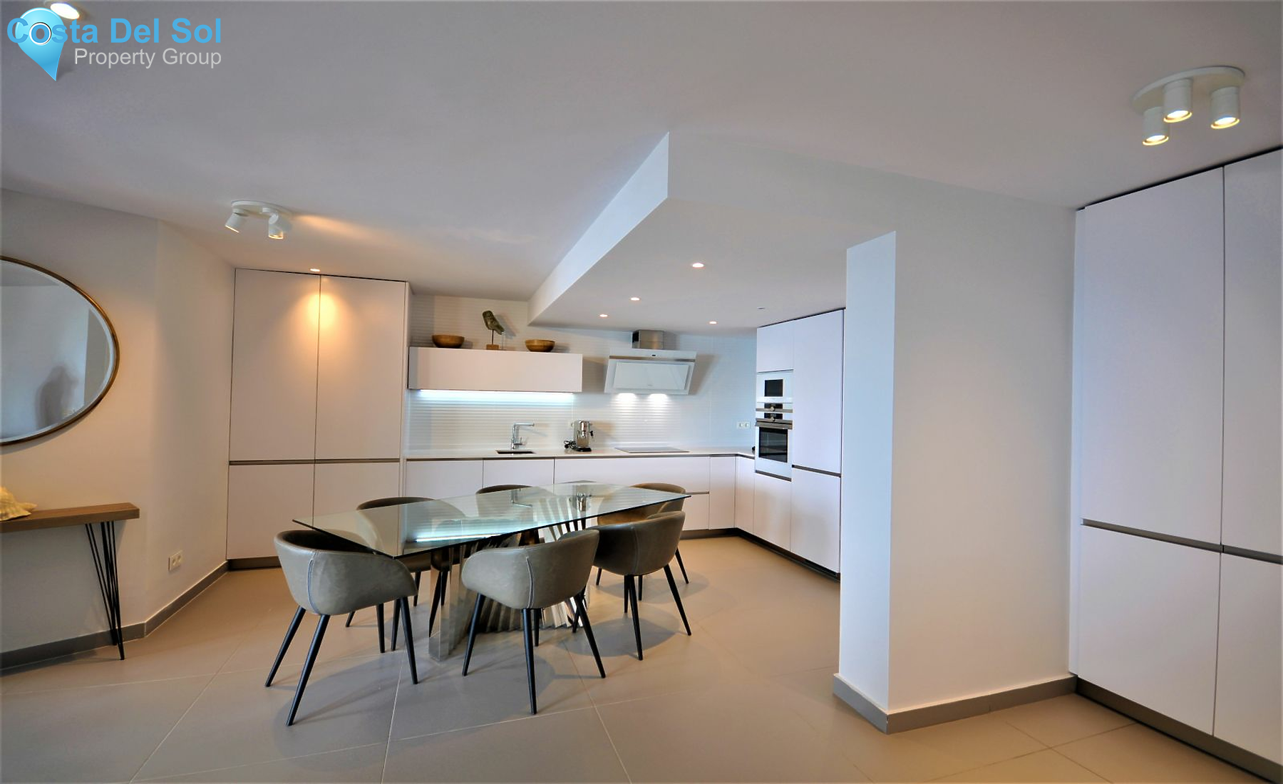 Middle Floor Apartment in Marbella-1494529