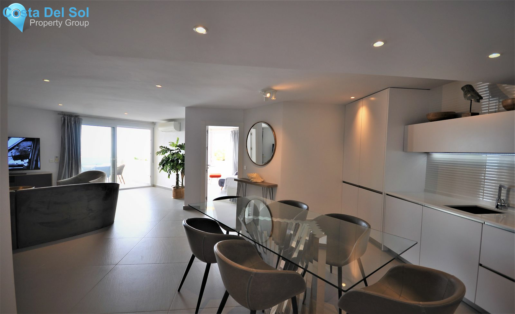 Middle Floor Apartment in Marbella-1494530