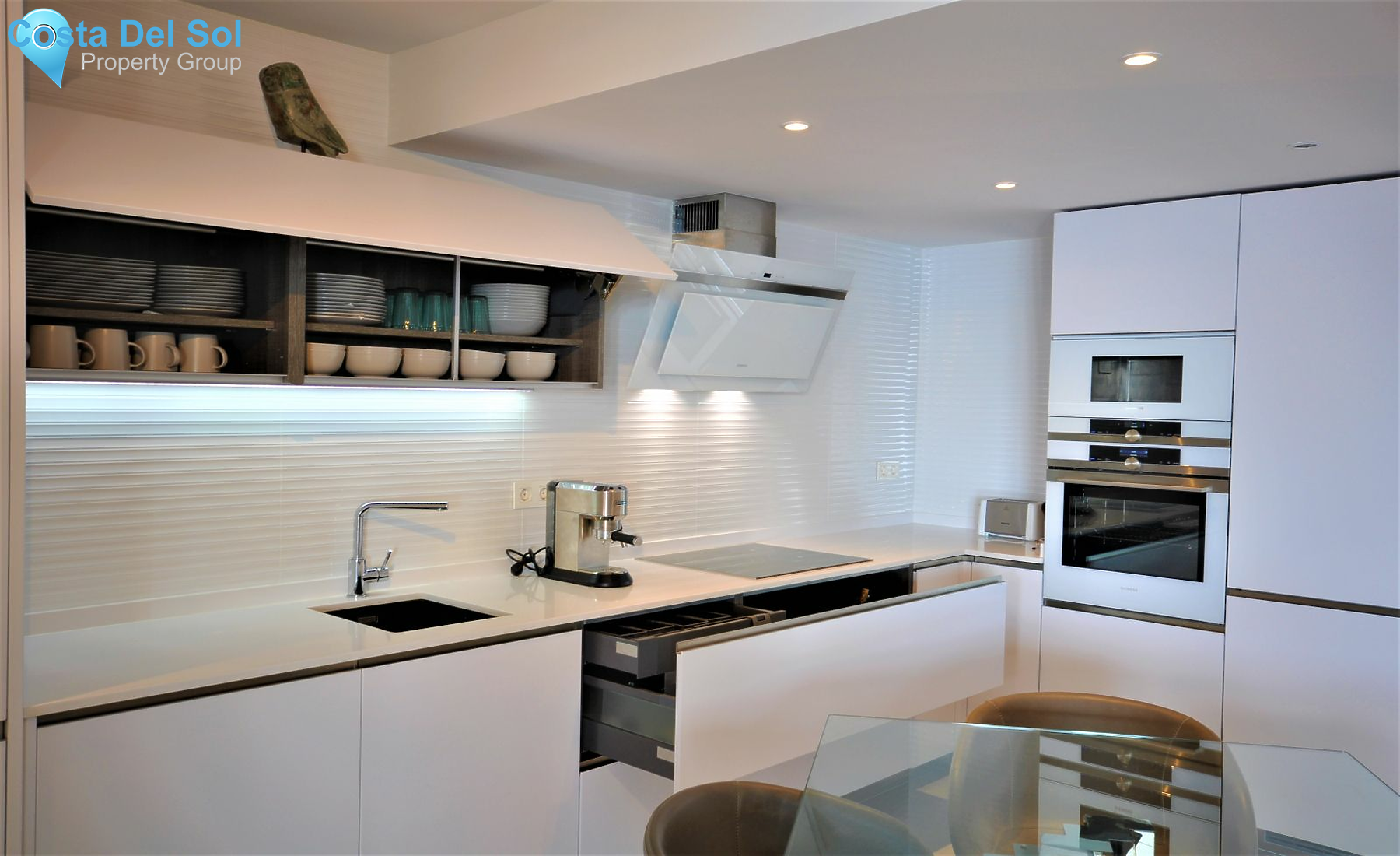 Middle Floor Apartment in Marbella-1494521