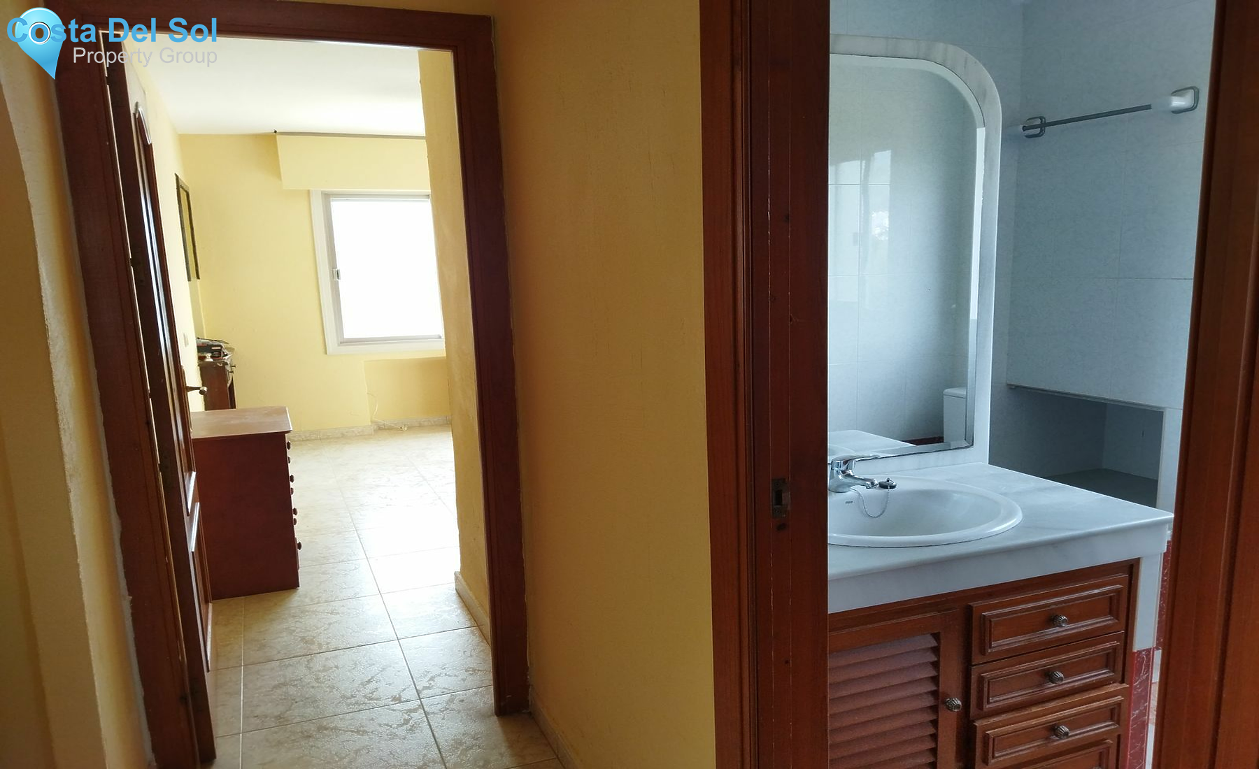 Middle Floor Apartment in Marbella-1515648