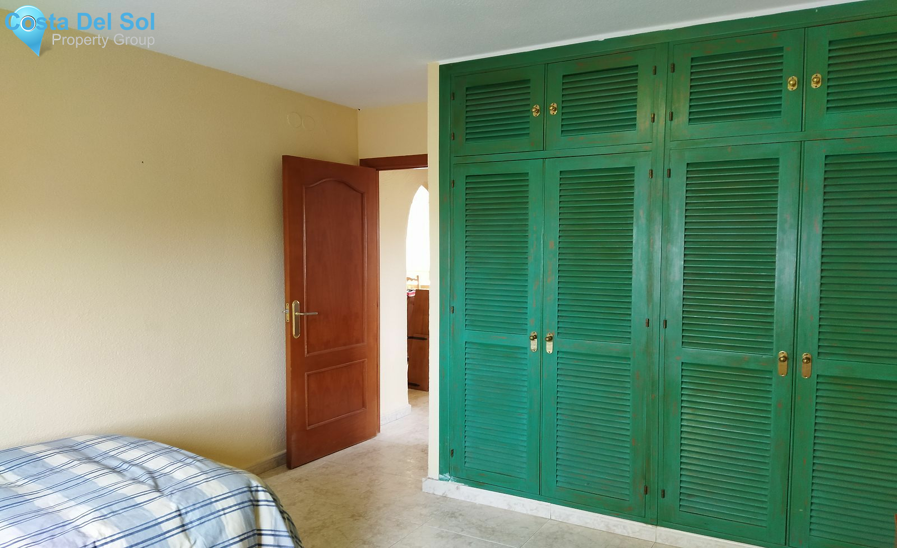 Middle Floor Apartment in Marbella-1515650