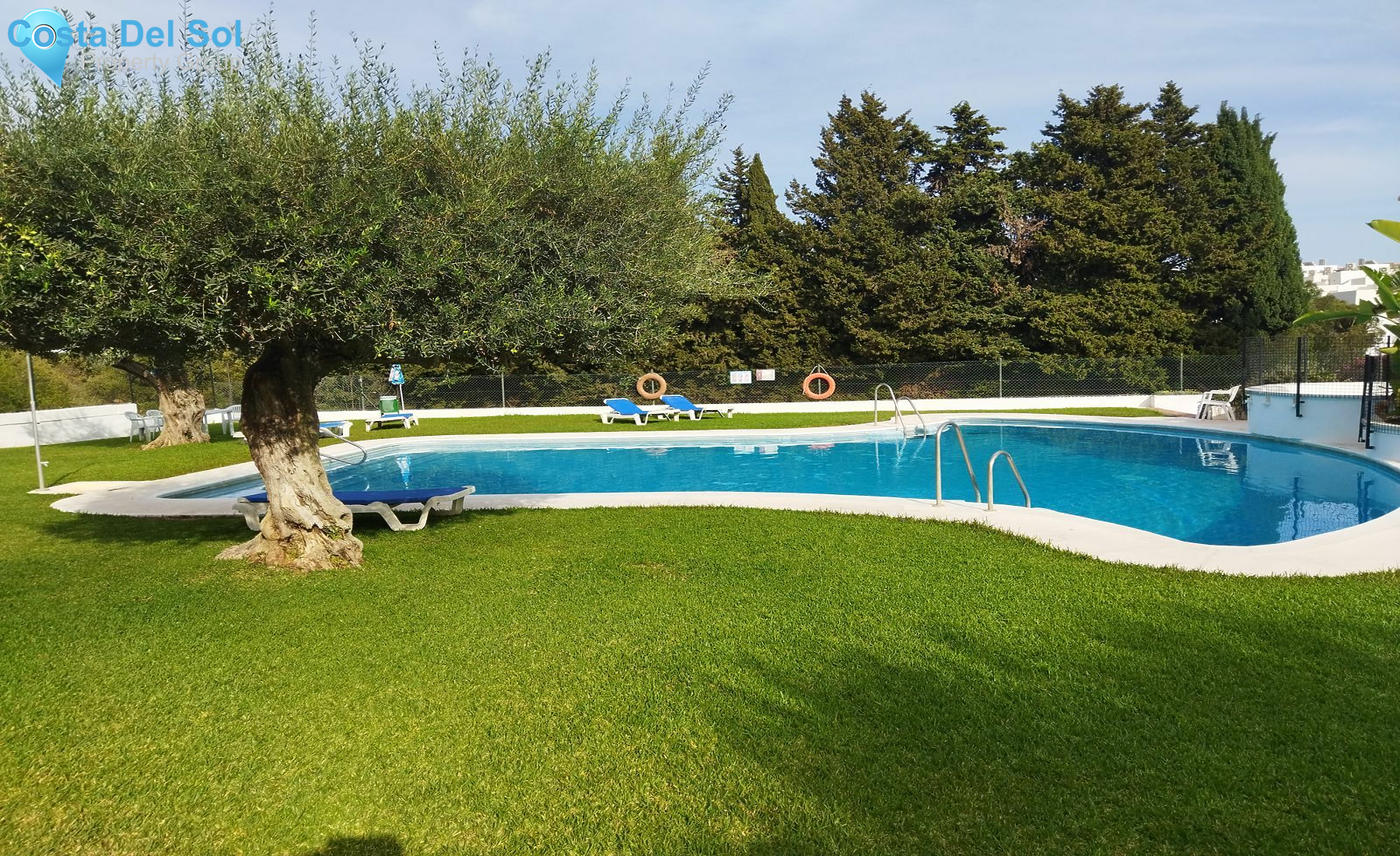 Middle Floor Apartment in Marbella-1515653